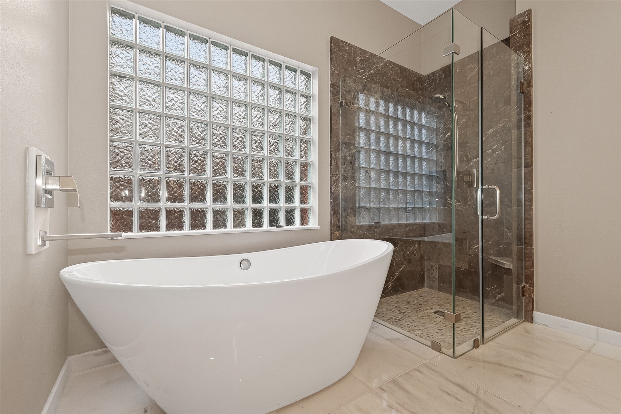 Sugar Land, Texas, 77479, United States, 4 Bedrooms Bedrooms, ,4 BathroomsBathrooms,Residential,For Sale,2006249