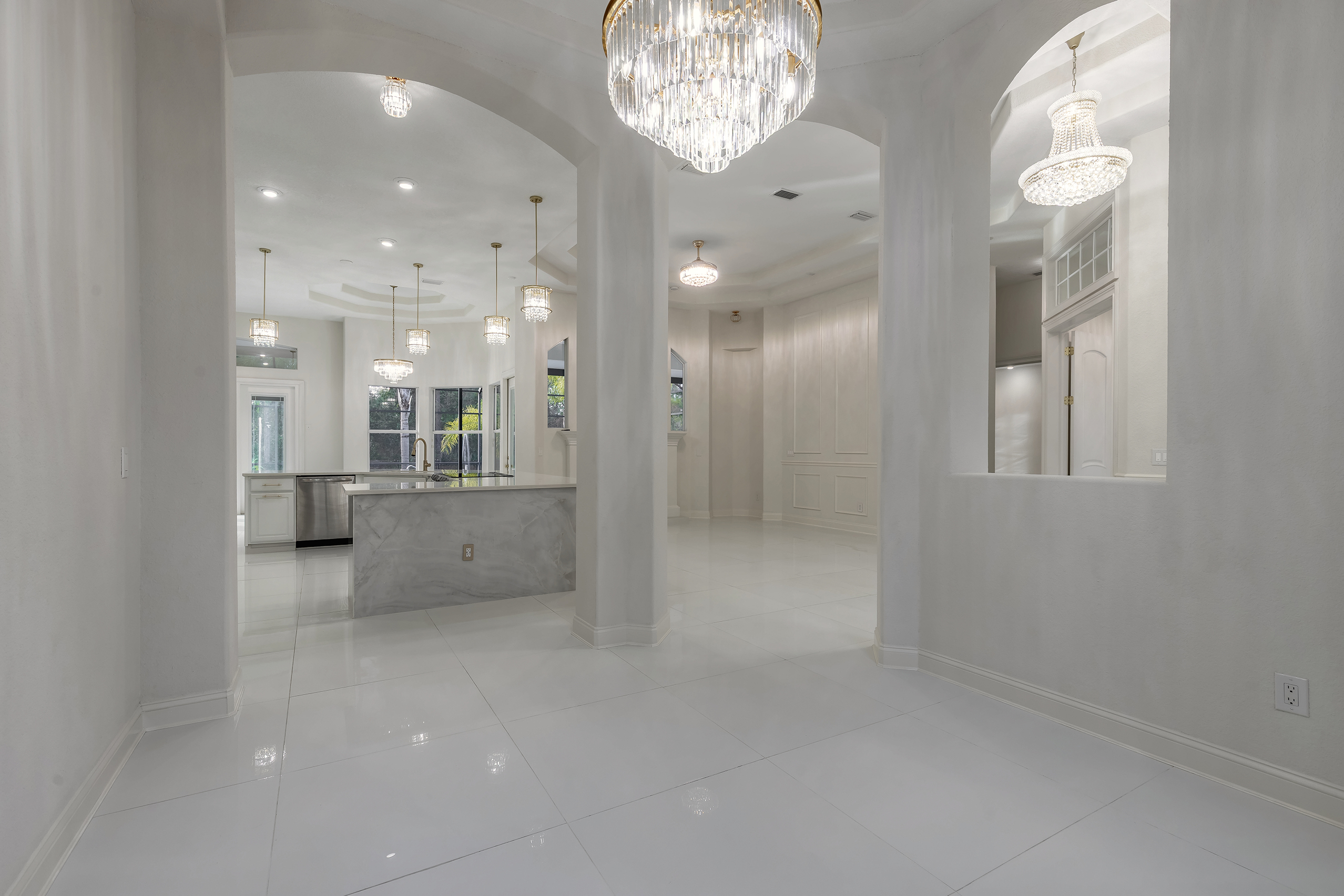 Daytona Beach, Florida, 32124, United States, 5 Bedrooms Bedrooms, ,4 BathroomsBathrooms,Residential,For Sale,2006264