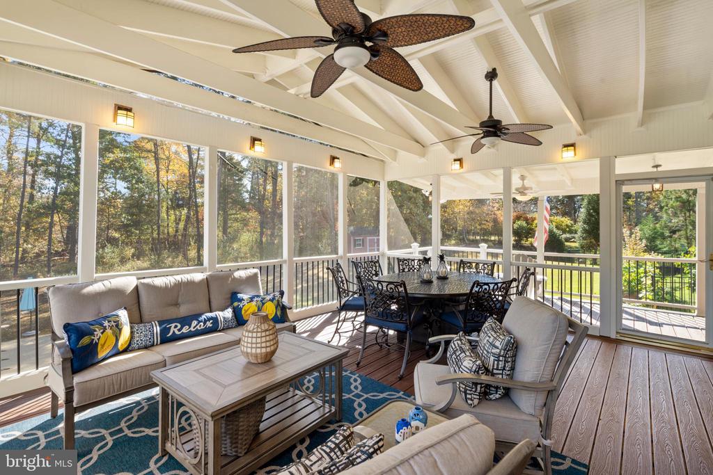 Broadlands, Virginia, 20148, United States, 5 Bedrooms Bedrooms, ,5 BathroomsBathrooms,Residential,For Sale,1977540