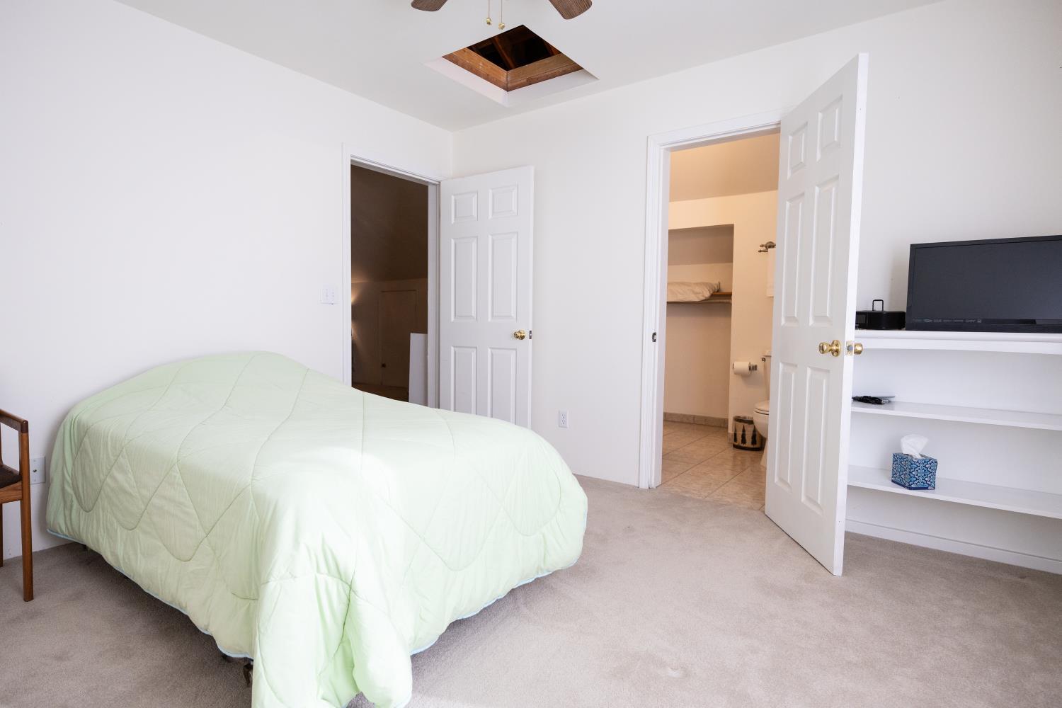 Yosemite West, California, 95389, United States, 5 Bedrooms Bedrooms, ,4 BathroomsBathrooms,Residential,For Sale,2005695