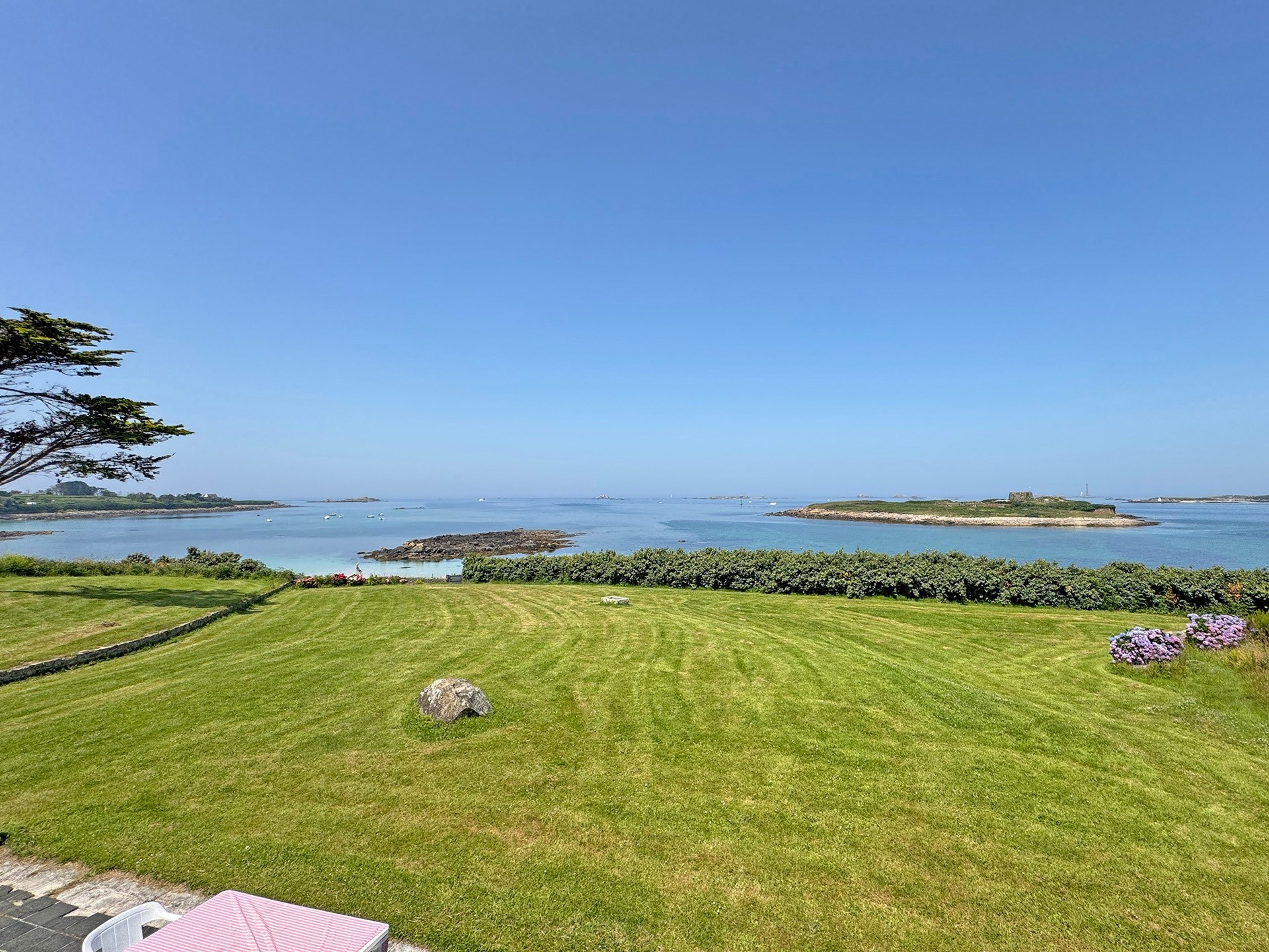  LANDÉDA-SAINTE MARGUERITE PENINSULA, FULL SEA VIEW IN A PEACEFUL LOCATION - 物件實景