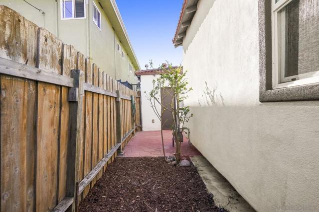 San Diego, California, 92116, United States, 2 Bedrooms Bedrooms, ,1 BathroomBathrooms,Residential,For Sale,1988896