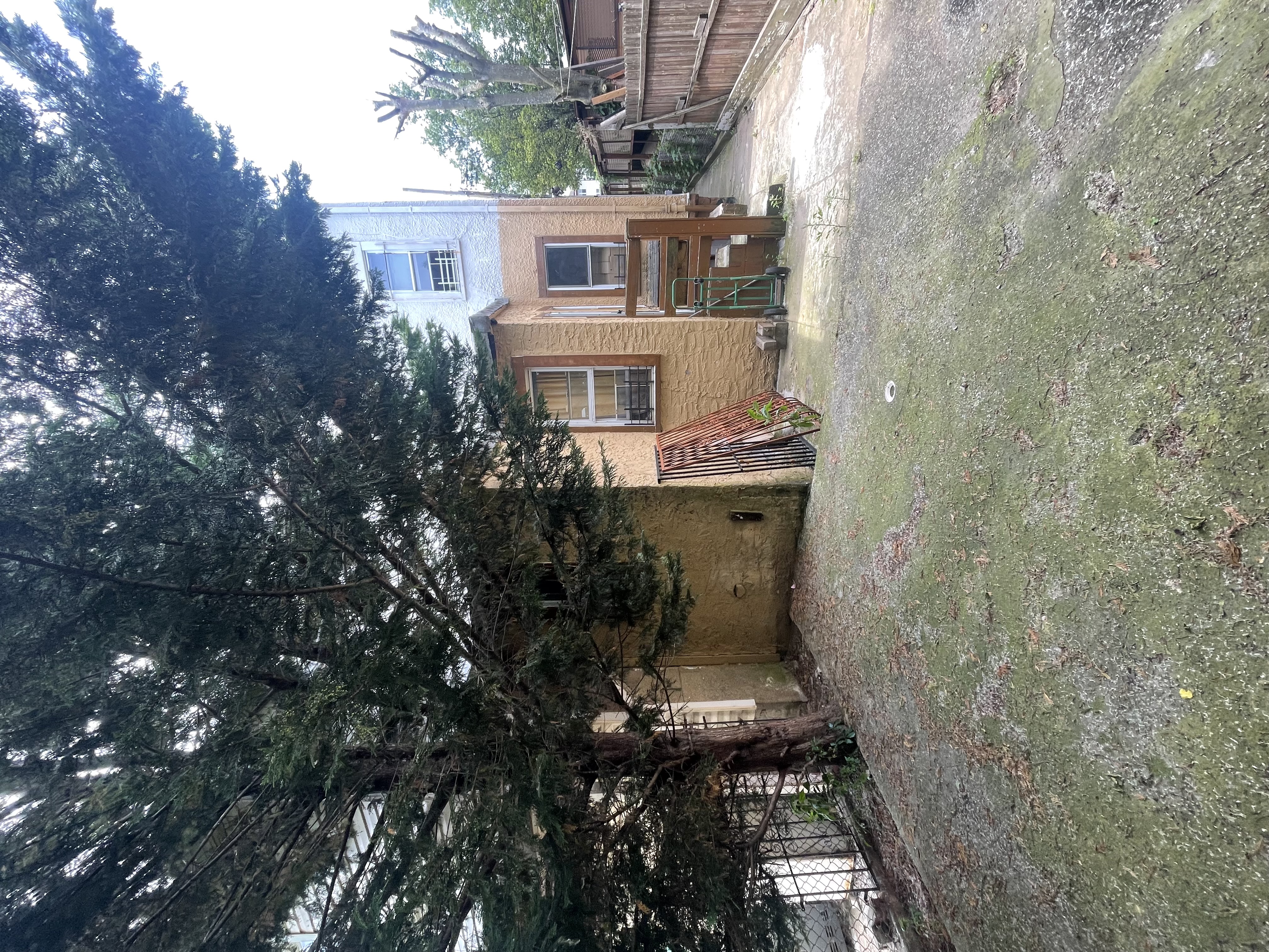 Brooklyn, New York, 11208, United States, 5 Bedrooms Bedrooms, ,3 BathroomsBathrooms,Residential,For Sale,1942677