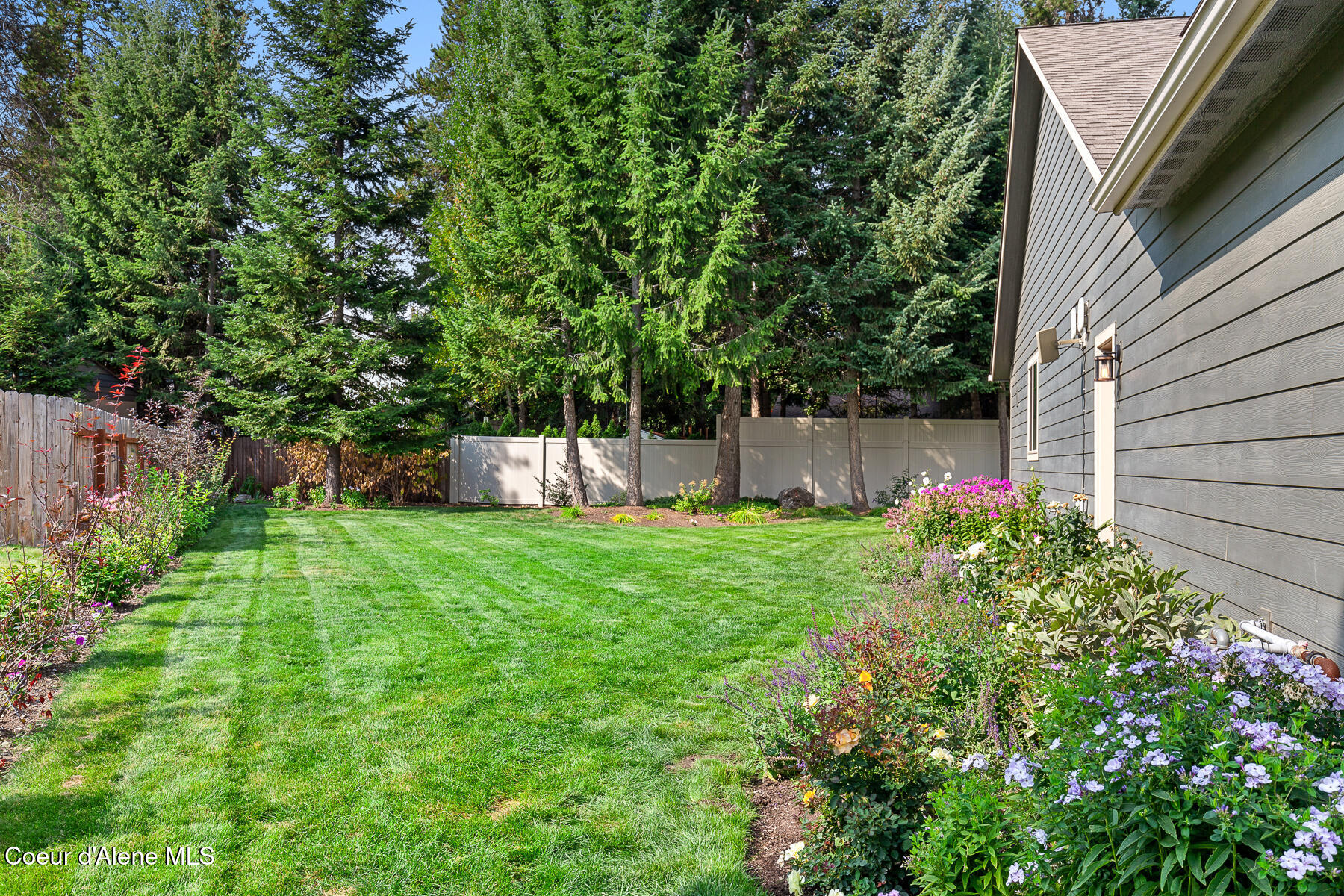 Spirit Lake, Idaho, 83869, United States, 3 Bedrooms Bedrooms, ,2 BathroomsBathrooms,Residential,For Sale,1981363