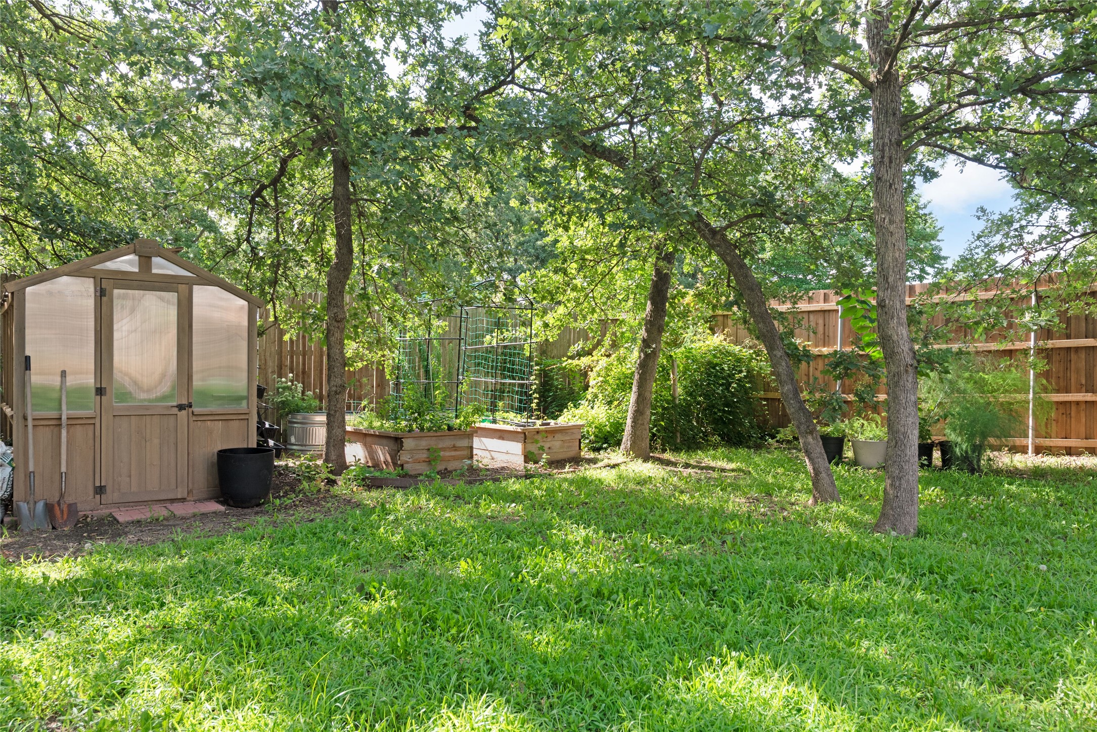 Fort Worth, Texas, 76140, United States, 4 Bedrooms Bedrooms, ,4 BathroomsBathrooms,Residential,For Sale,1857757
