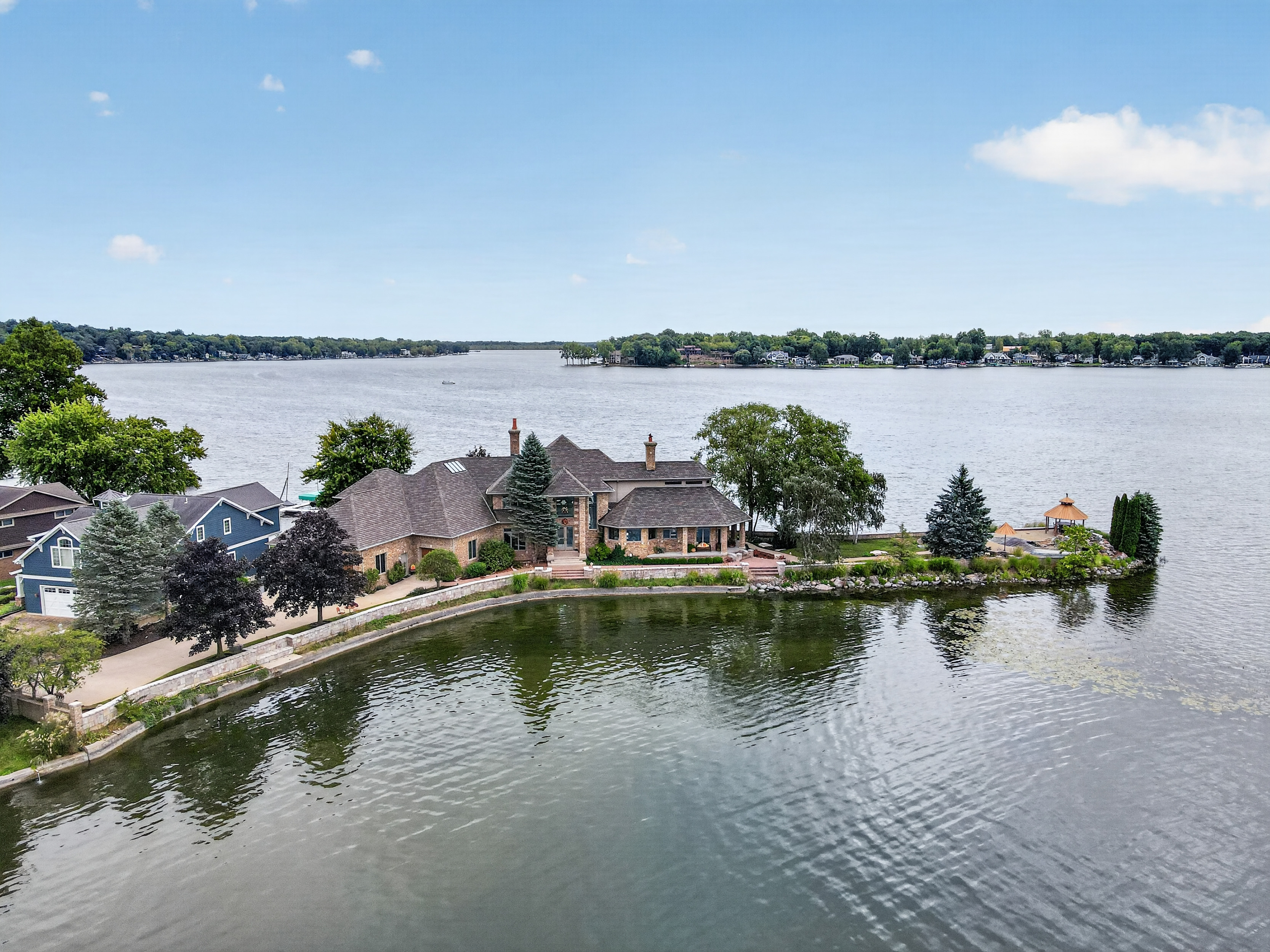  Timeless 4 Bedroom Home on Lake Tippecanoe - 物件實景