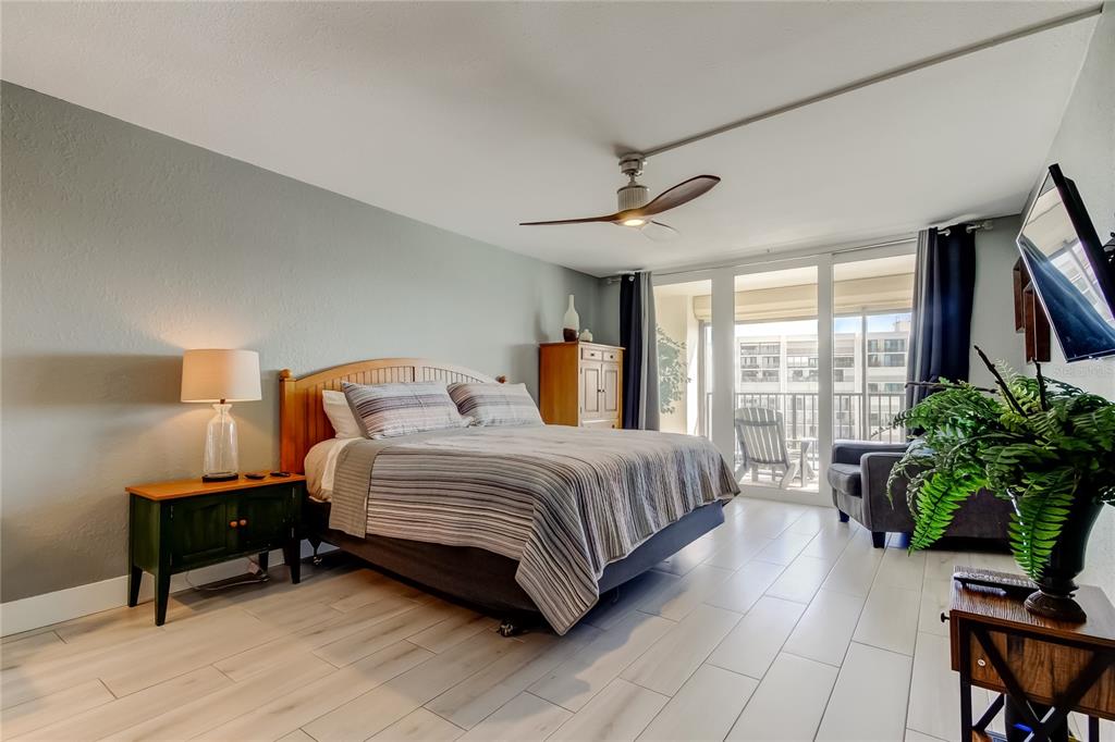 Clearwater Beach, Florida, 33767, United States, 2 Bedrooms Bedrooms, ,2 BathroomsBathrooms,Residential,For Sale,1849008