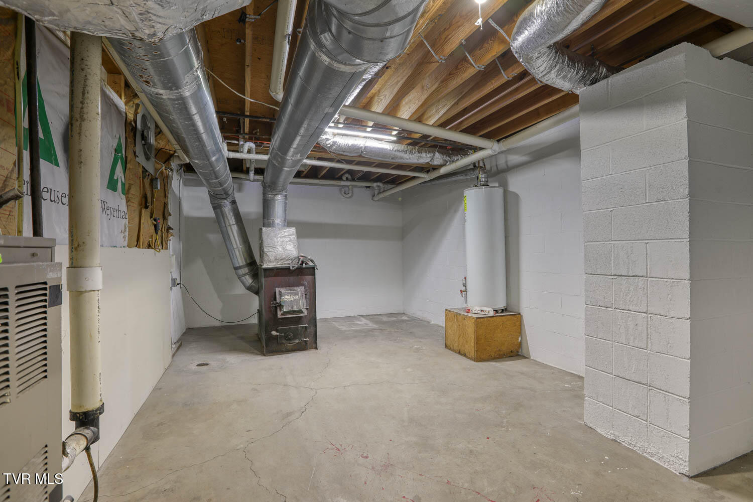 Rogersville, Tennessee, 37857, United States, 4 Bedrooms Bedrooms, ,4 BathroomsBathrooms,Residential,For Sale,1977931