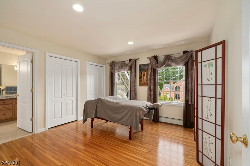 Newton Town, New Jersey, 07860, United States, 4 Bedrooms Bedrooms, ,3 BathroomsBathrooms,Residential,For Sale,1985191