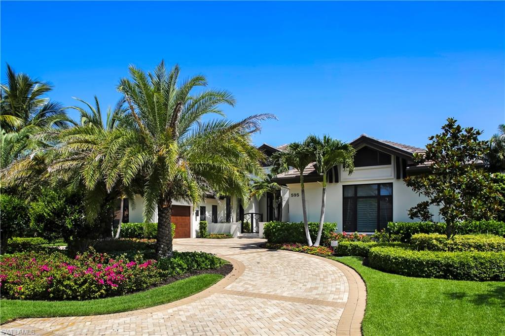 595 Regatta Rd, Naples, Florida, 34103, United States, 4 Bedrooms Bedrooms, ,6 BathroomsBathrooms,Residential,For Sale,595 Regatta Rd,1573349