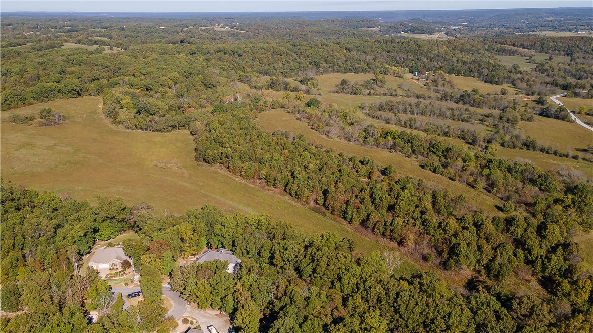 Bella Vista, Arkansas, 72715, United States, 3 Bedrooms Bedrooms, ,4 BathroomsBathrooms,Residential,For Sale,1971297