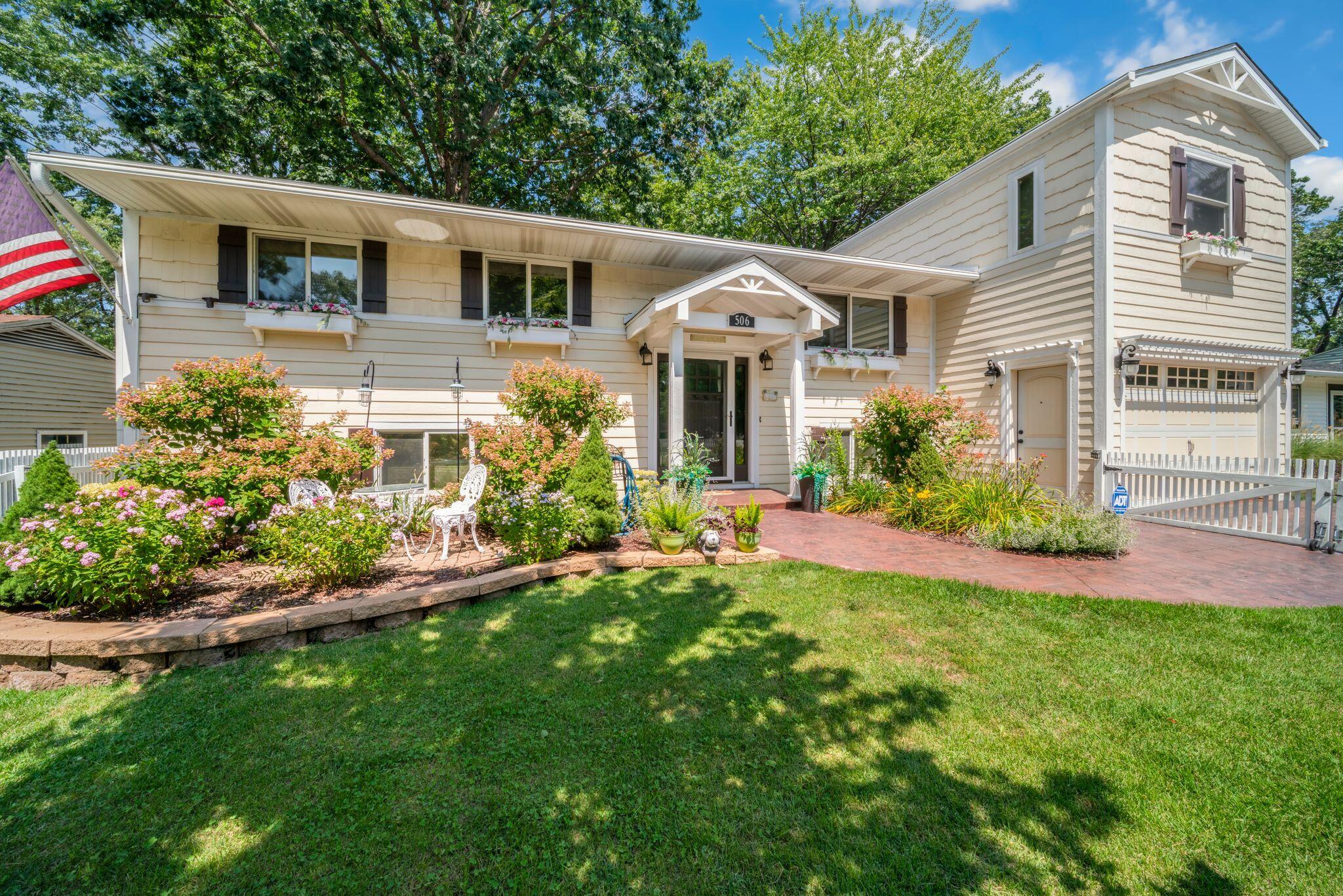Michigan City, Indiana, 46360, United States, 4 Bedrooms Bedrooms, ,2 BathroomsBathrooms,Residential,For Sale,1938818