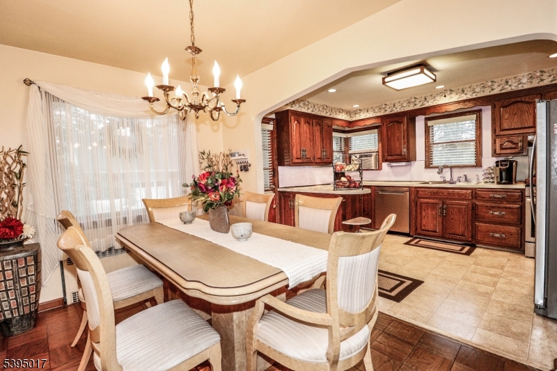 Rahway City, New Jersey, 07065, United States, 4 Bedrooms Bedrooms, ,2 BathroomsBathrooms,Residential,For Sale,1986510