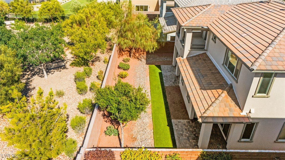 Las Vegas, Nevada, 89135, United States, 4 Bedrooms Bedrooms, ,4 BathroomsBathrooms,Residential,For Sale,1926199