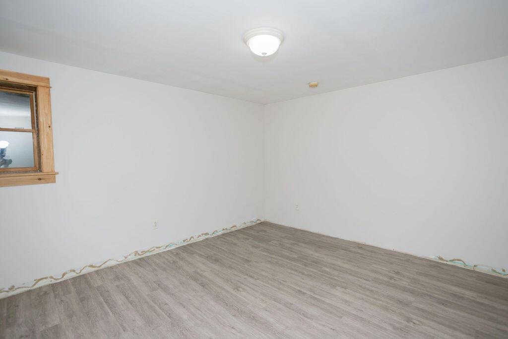 Jay, Maine, 04239, United States, 4 Bedrooms Bedrooms, ,3 BathroomsBathrooms,Residential,For Sale,1954491