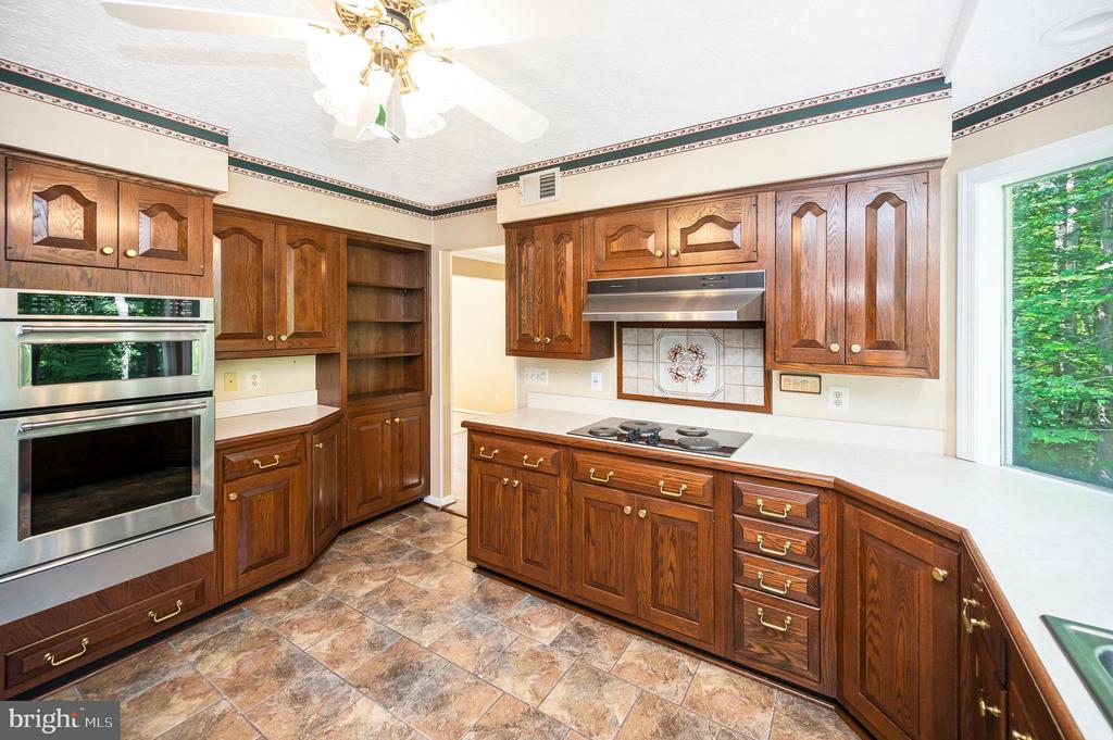 Woodbridge, Virginia, 22192, United States, 3 Bedrooms Bedrooms, ,3 BathroomsBathrooms,Residential,For Sale,1921378
