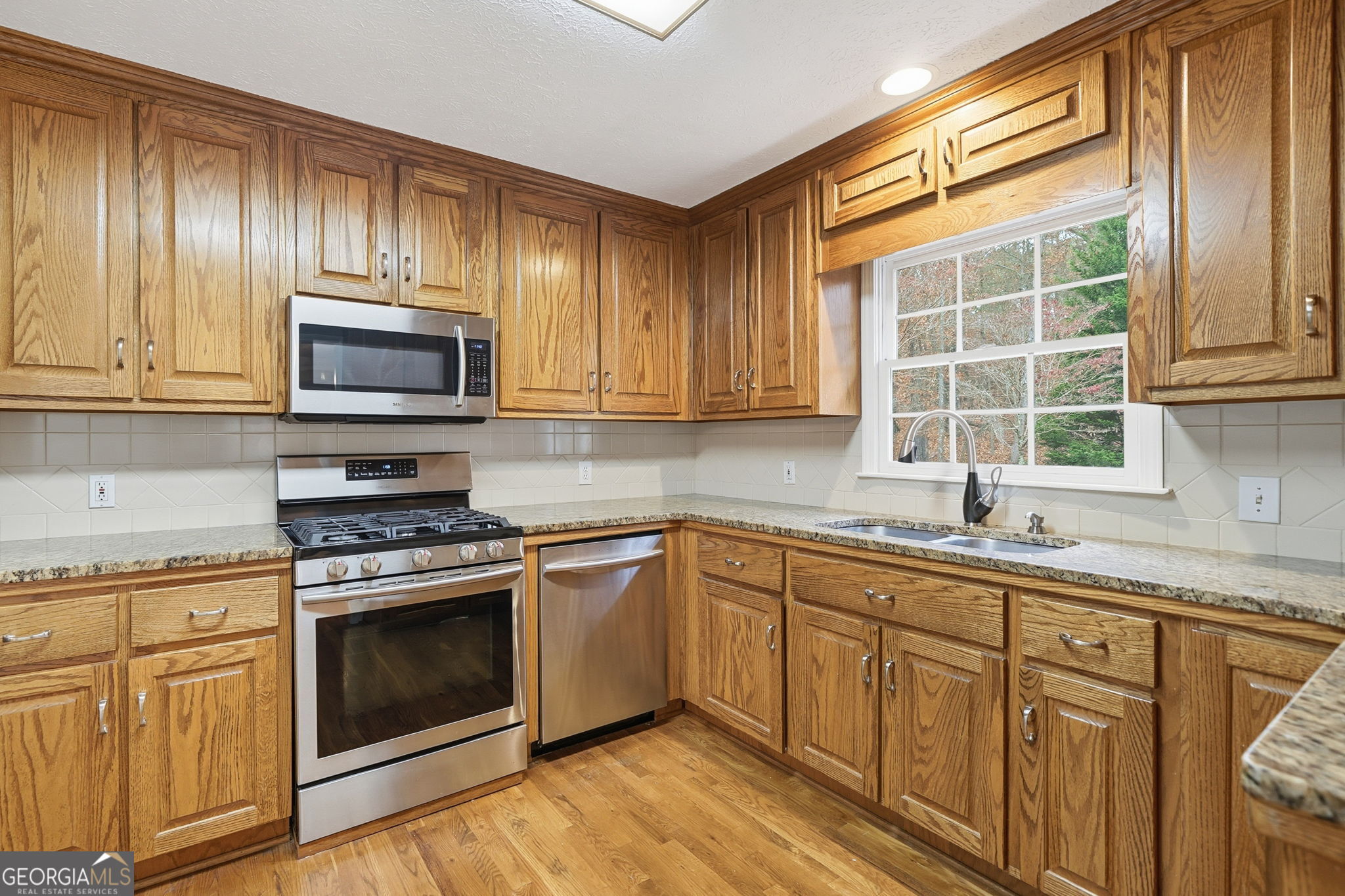 Canton, Georgia, 30114, United States, 4 Bedrooms Bedrooms, ,4 BathroomsBathrooms,Residential,For Sale,1860332