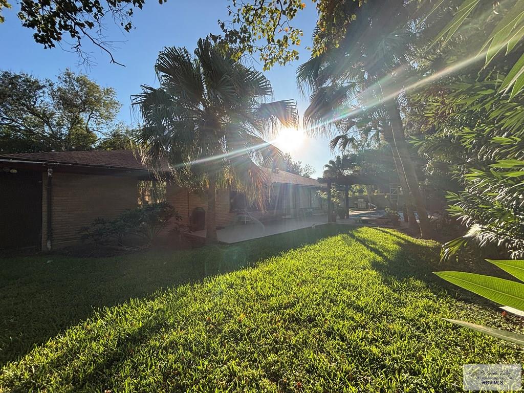 Brownsville, Texas, 78521, United States, 4 Bedrooms Bedrooms, ,4 BathroomsBathrooms,Residential,For Sale,1991275