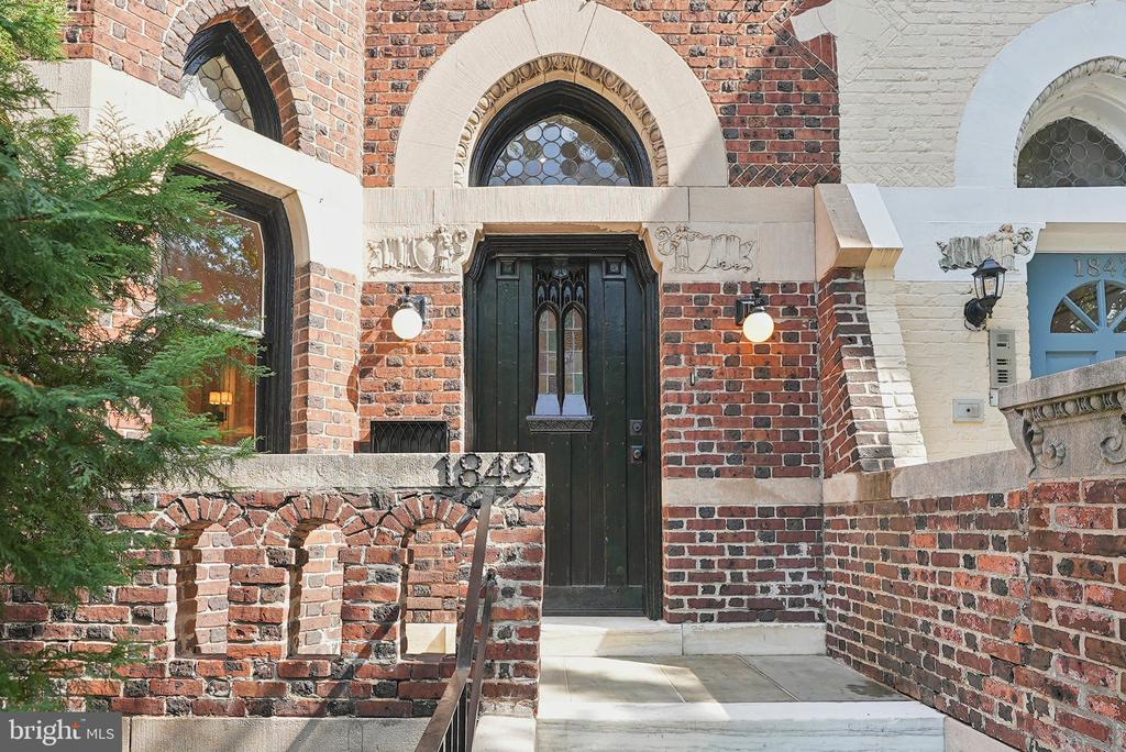 Washington, District of Columbia, 20009, United States, 4 Bedrooms Bedrooms, ,4 BathroomsBathrooms,Residential,For Sale,1902983