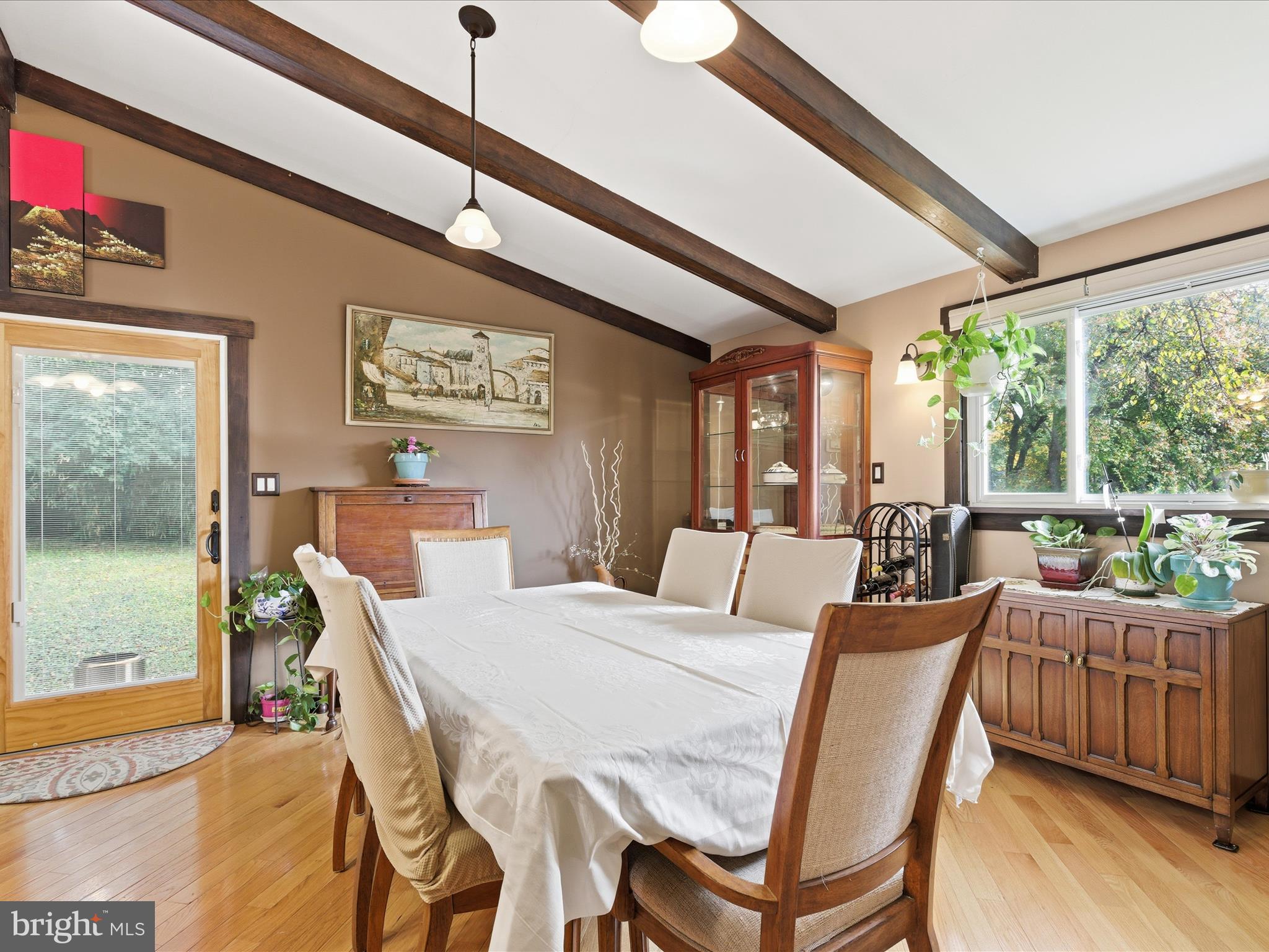 Silver Spring, Maryland, 20902, United States, 3 Bedrooms Bedrooms, ,3 BathroomsBathrooms,Residential,For Sale,2009979