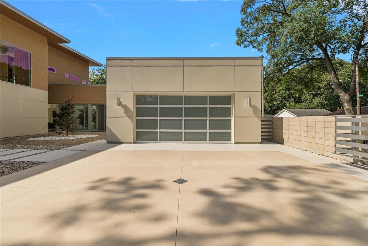 Holland, Michigan, 49424, United States, 3 Bedrooms Bedrooms, ,4 BathroomsBathrooms,Residential,For Sale,1948148