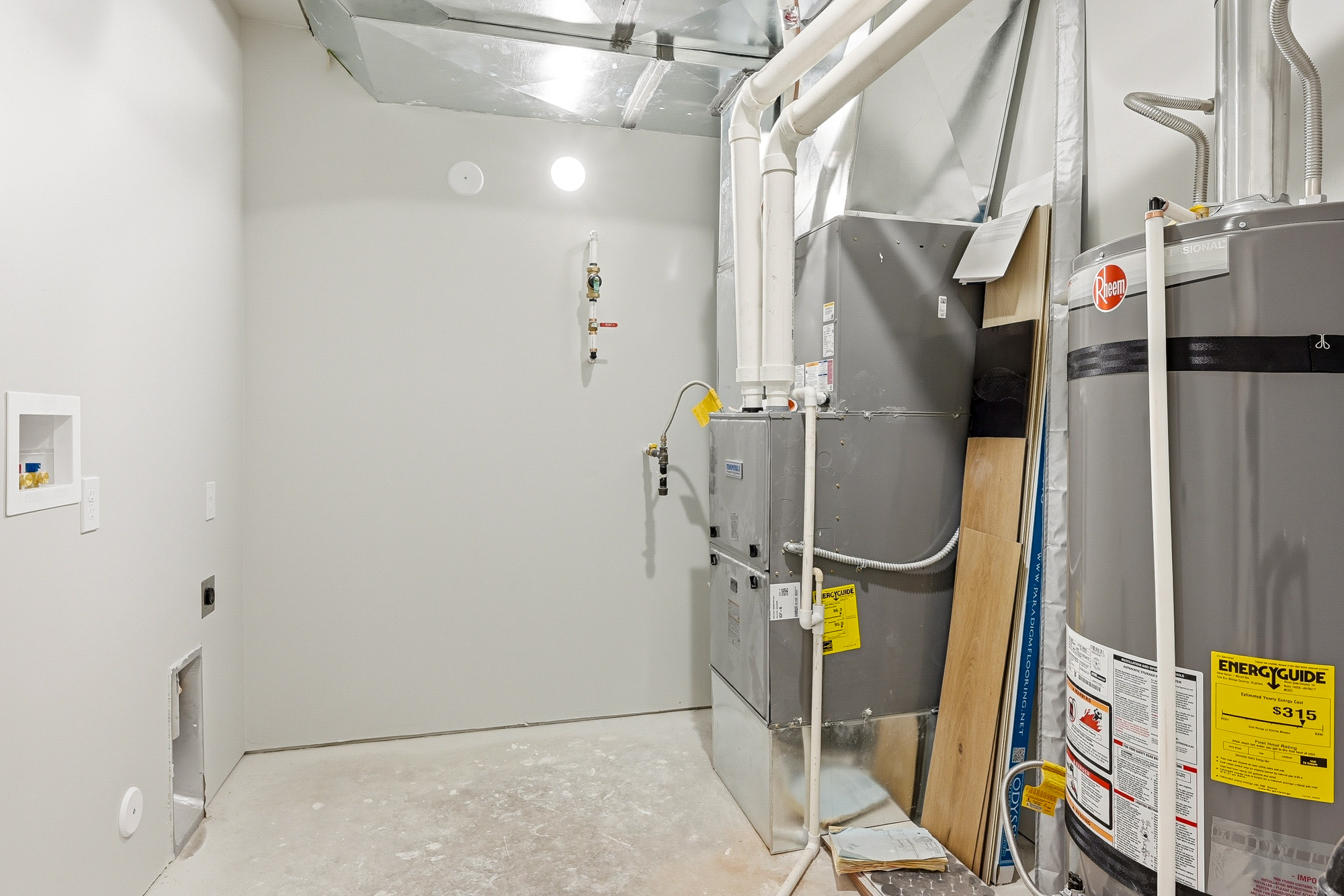 Cedar City, Utah, 84720, United States, 6 Bedrooms Bedrooms, ,4 BathroomsBathrooms,Residential,For Sale,1978281