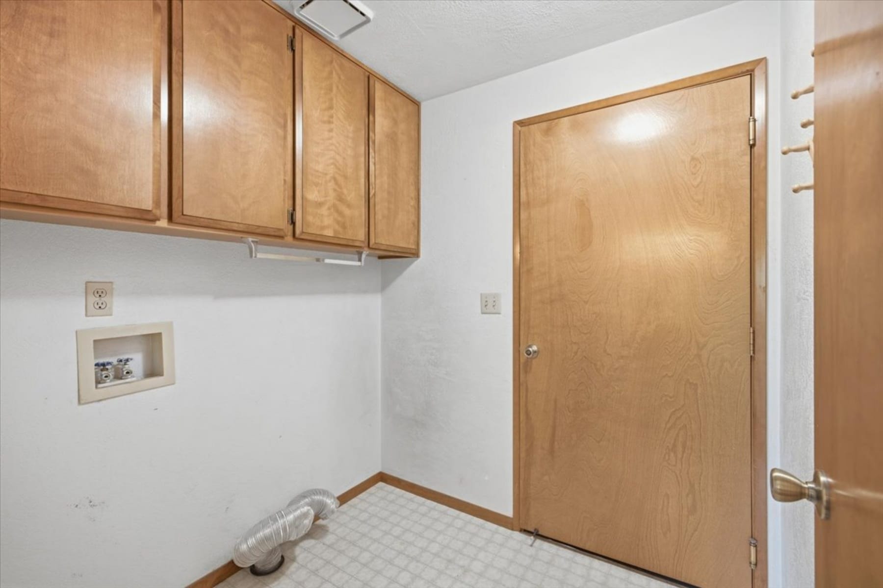  3031 Cheltenham Way Medford, OR 97504 - 物件實景