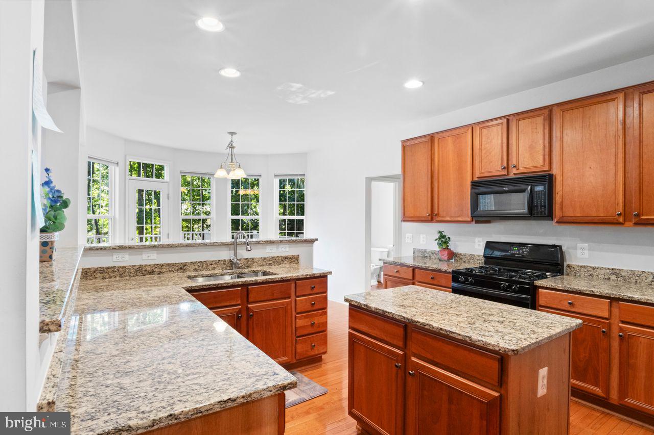 Woodbridge, Virginia, 22191, United States, 6 Bedrooms Bedrooms, ,5 BathroomsBathrooms,Residential,For Sale,1949818