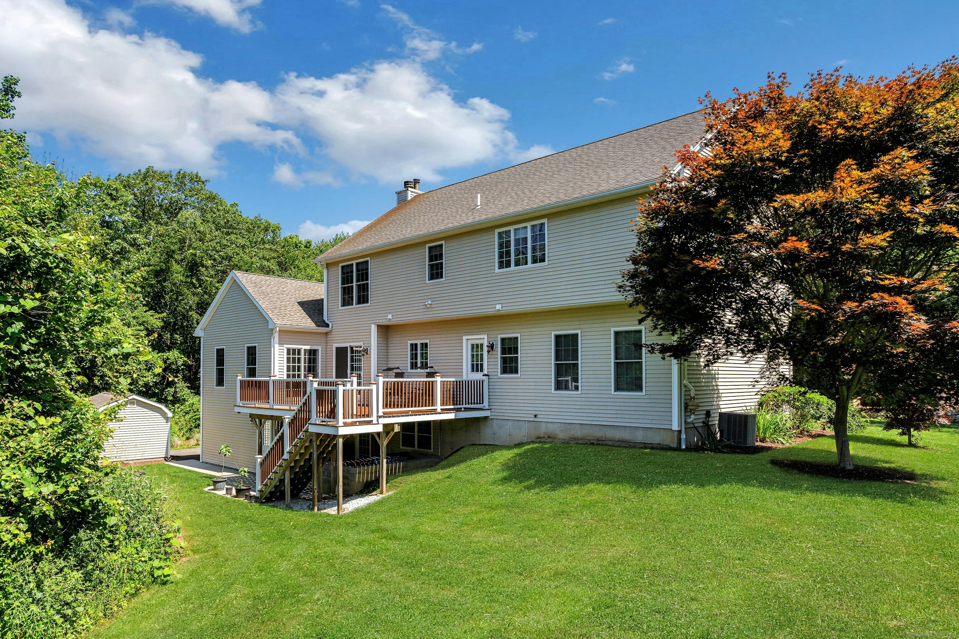 Shelton, Connecticut, 06484, United States, 3 Bedrooms Bedrooms, ,3 BathroomsBathrooms,Residential,For Sale,1875450