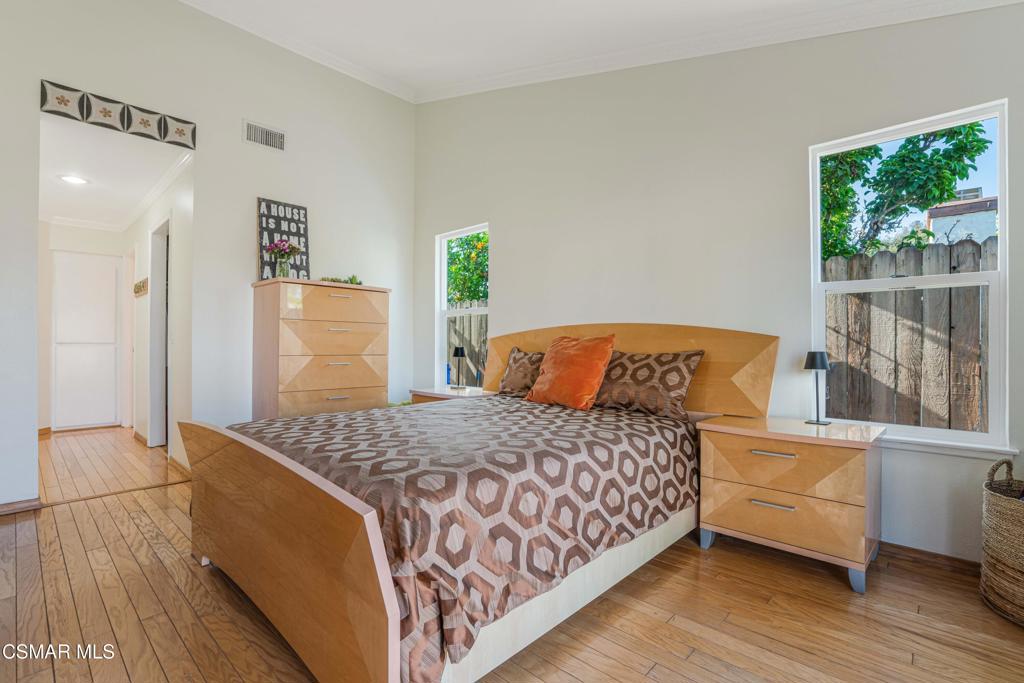 Moorpark, California, 93021, United States, 2 Bedrooms Bedrooms, ,2 BathroomsBathrooms,Residential,For Sale,1935998