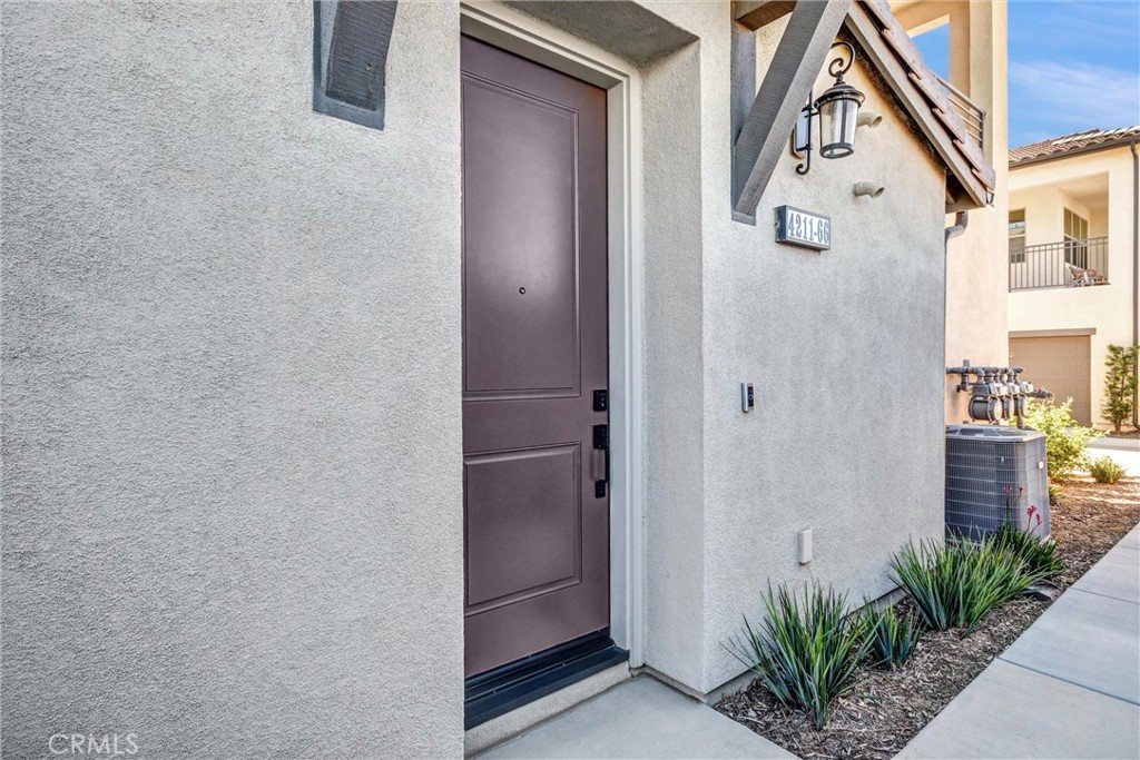 Ontario, California, 91761, United States, 2 Bedrooms Bedrooms, ,2 BathroomsBathrooms,Residential,For Sale,1983803