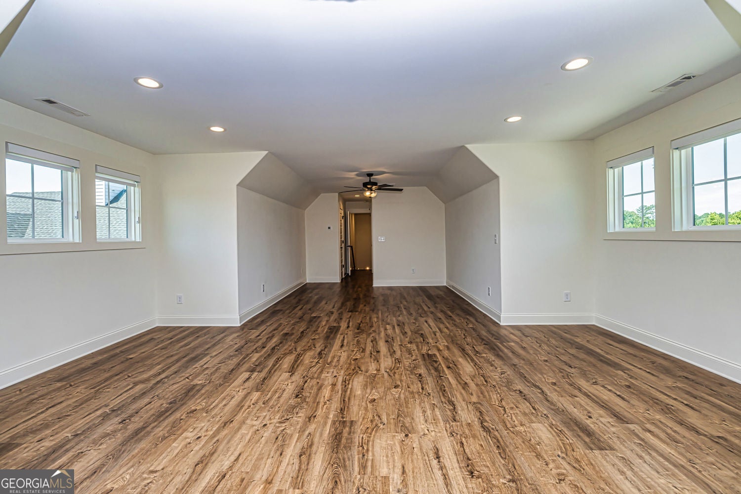 Senoia, Georgia, 30276, United States, 7 Bedrooms Bedrooms, ,6 BathroomsBathrooms,Residential,For Sale,1859097