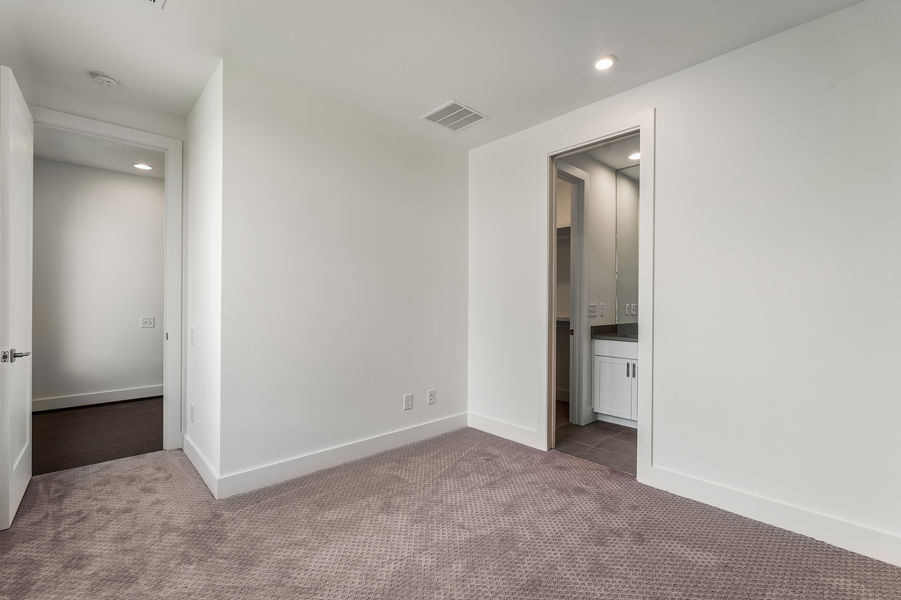  Stunning New Construction Townhomes Near Kirkwood and East Lake Village - 物件實景