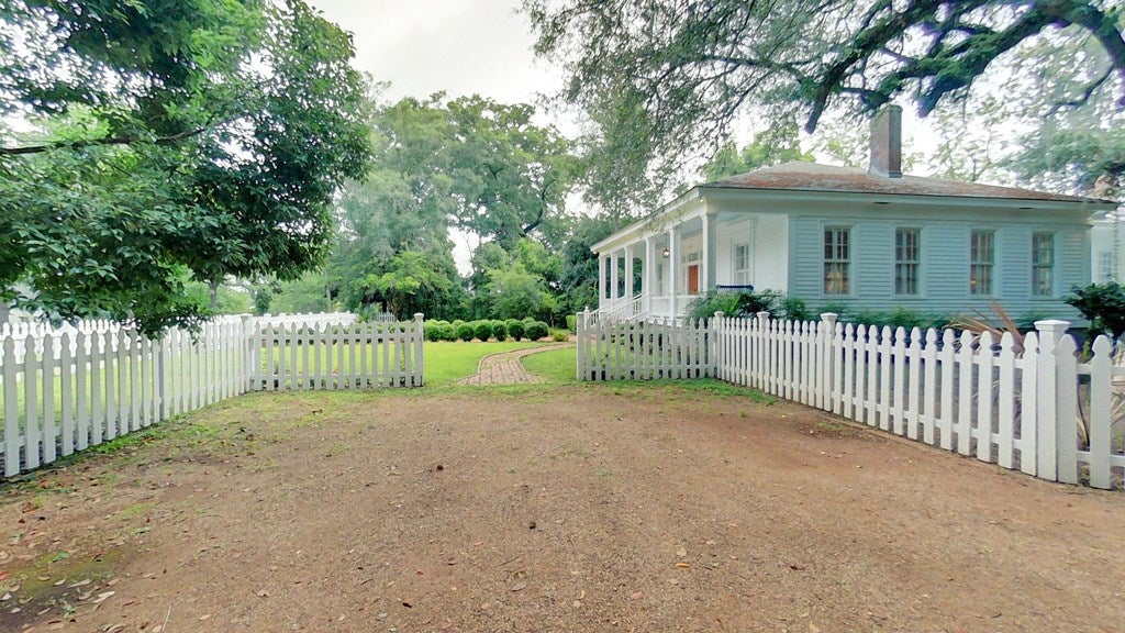 Thomasville, Georgia, 31792, United States, 3 Bedrooms Bedrooms, ,3 BathroomsBathrooms,Residential,For Sale,2005242