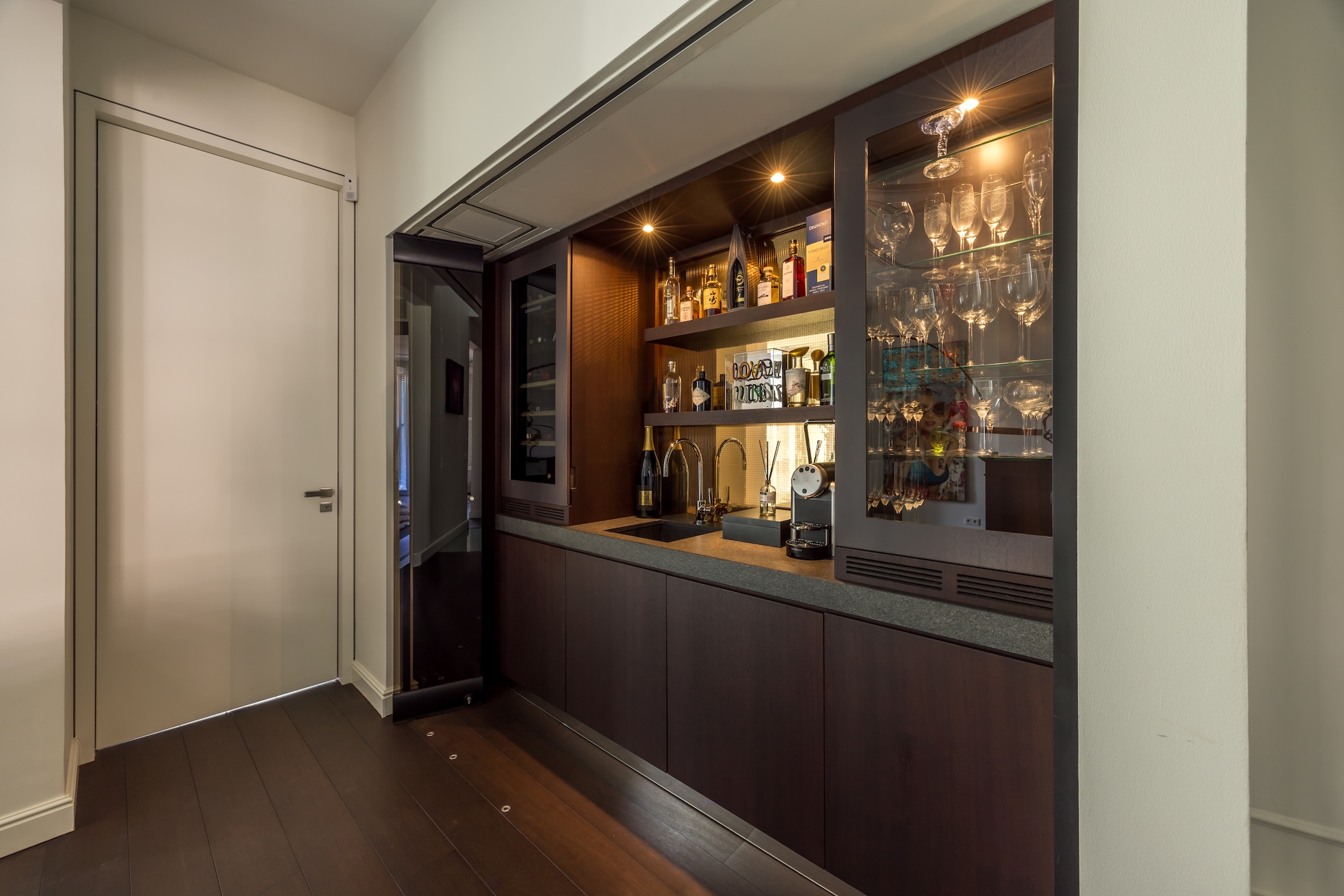 Charming and Spacious Townhouse in the Desirable Benoordenhout District Located - 物件實景