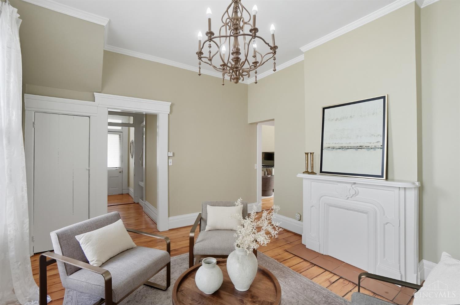 Cincinnati, Ohio, 45226, United States, ,Residential,For Sale,1996186