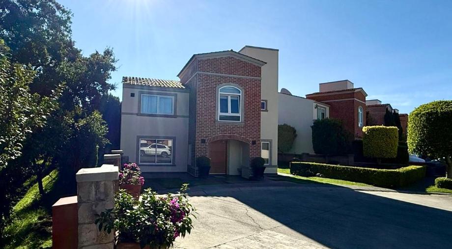 Atizapán de Zaragoza, Estado de méxico, 52930, Mexico, 3 Bedrooms Bedrooms, ,3 BathroomsBathrooms,Residential,For Sale,1917904