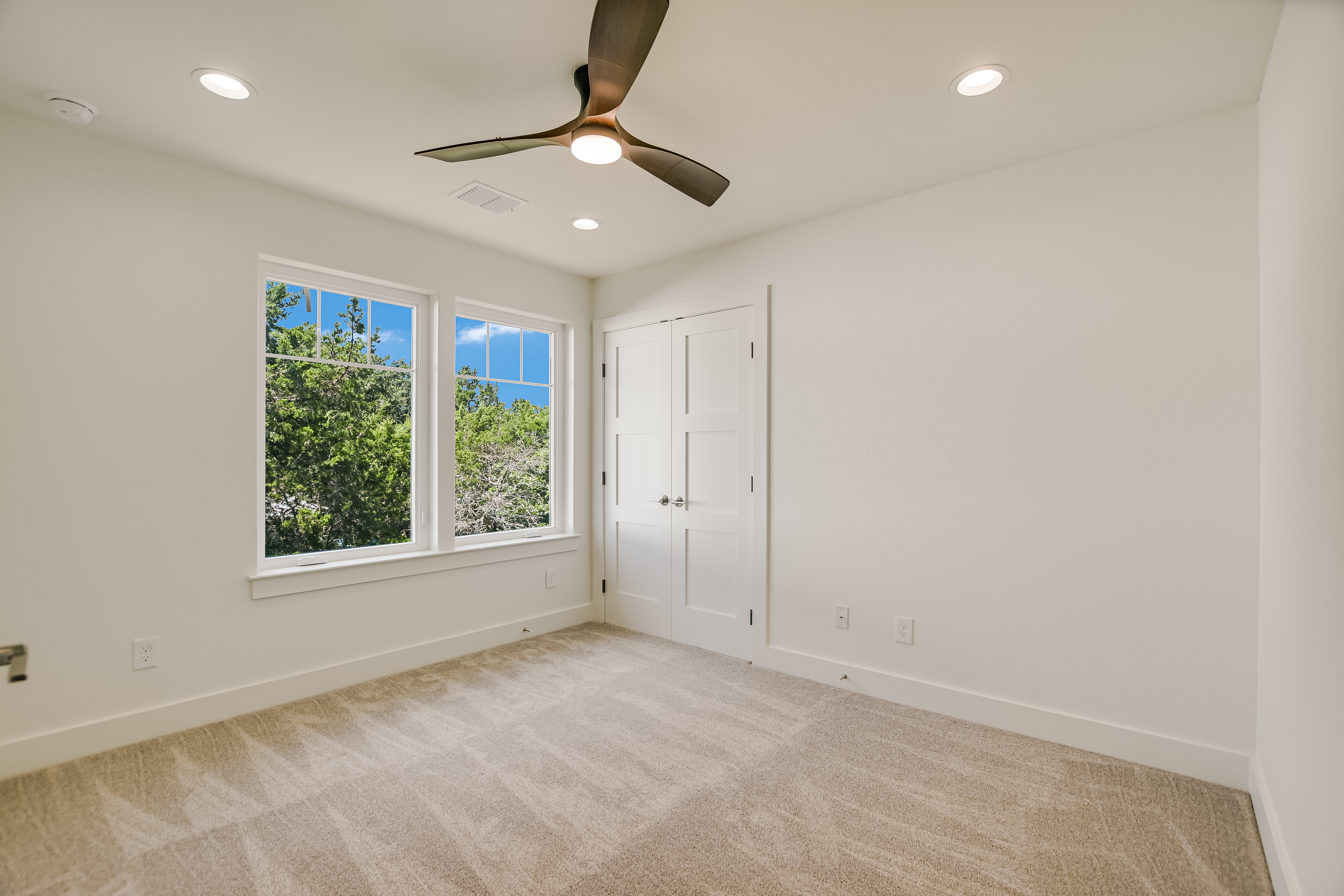  Exquisite New Construction in the Serene Woodcreek of Wimberley - 物件實景