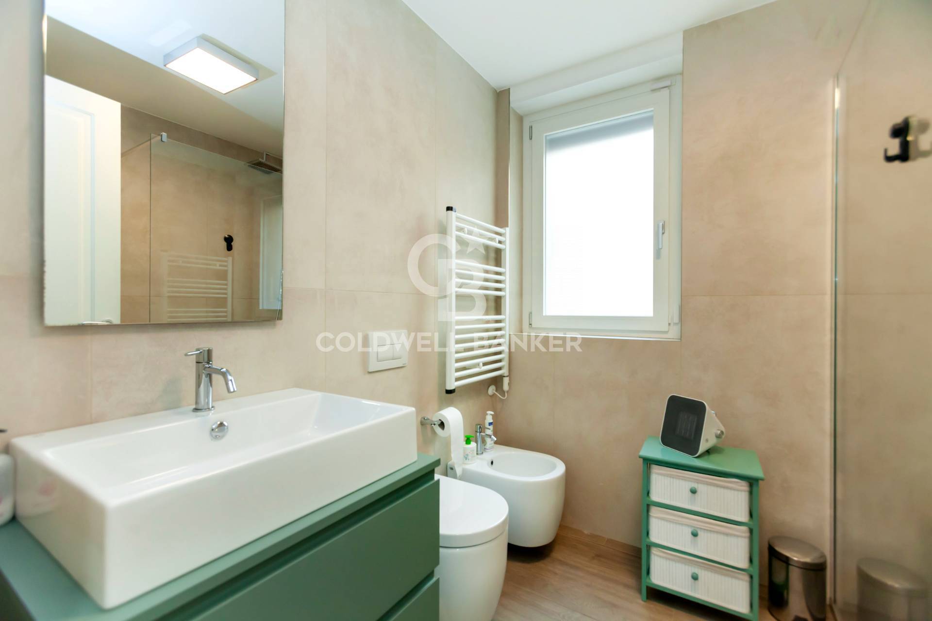 Roma, Roma, 00100, IT, 2 Bedrooms Bedrooms, ,2 BathroomsBathrooms,Residential,For Sale,1868220
