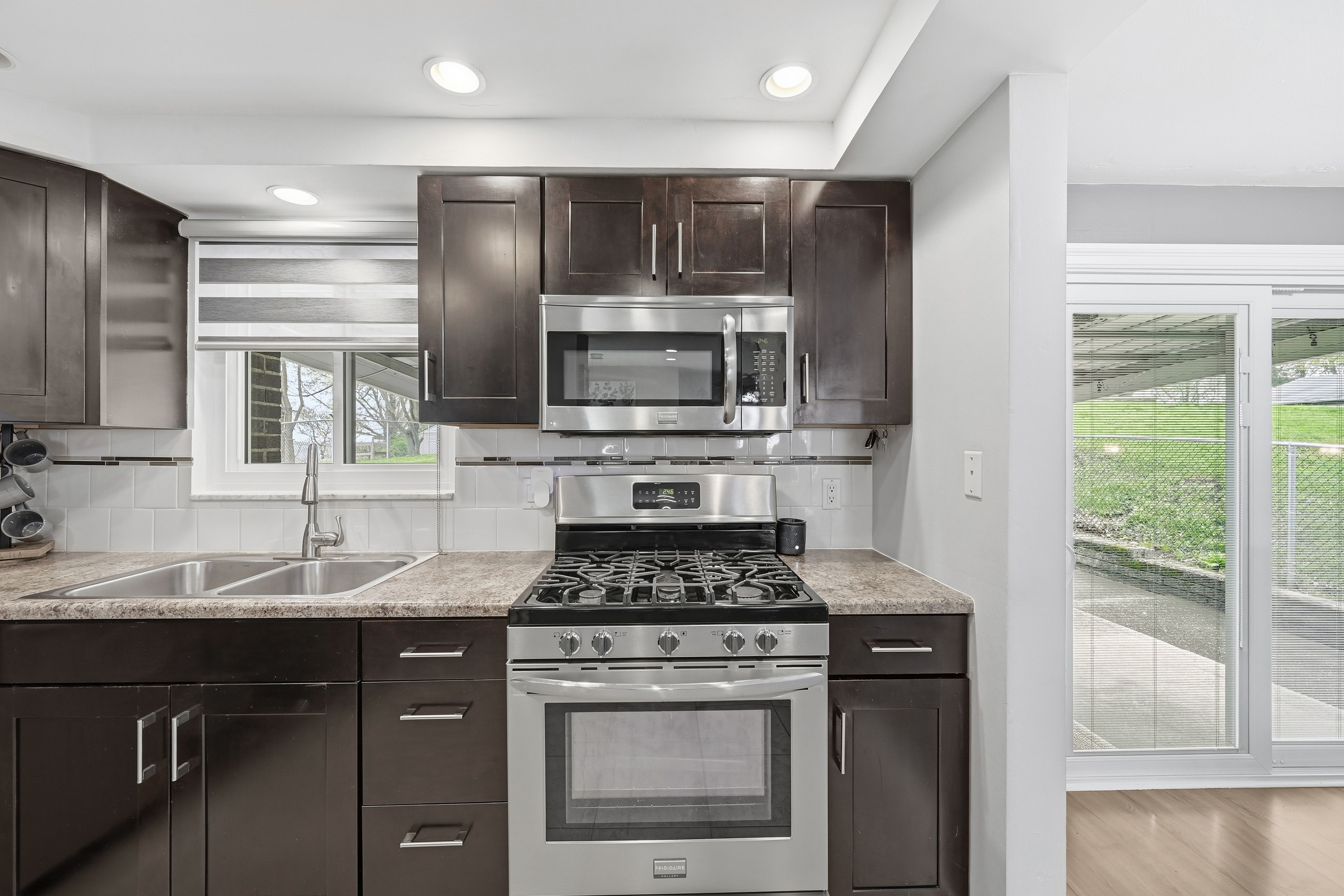  27 Flora Road, Pittsburgh, PA 15227 - 物件實景