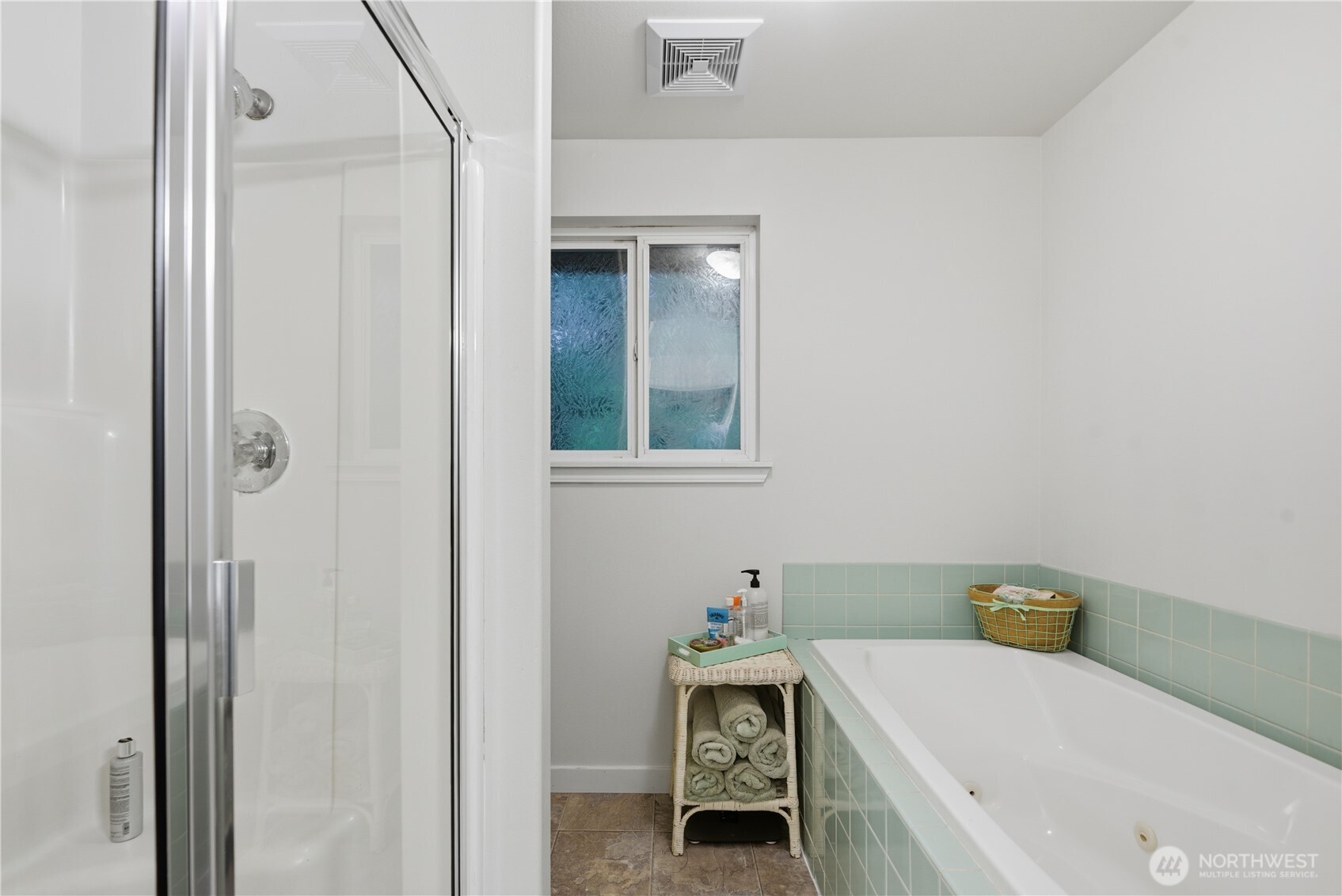 Snohomish, Washington, 98290, United States, 3 Bedrooms Bedrooms, ,3 BathroomsBathrooms,Residential,For Sale,1996862