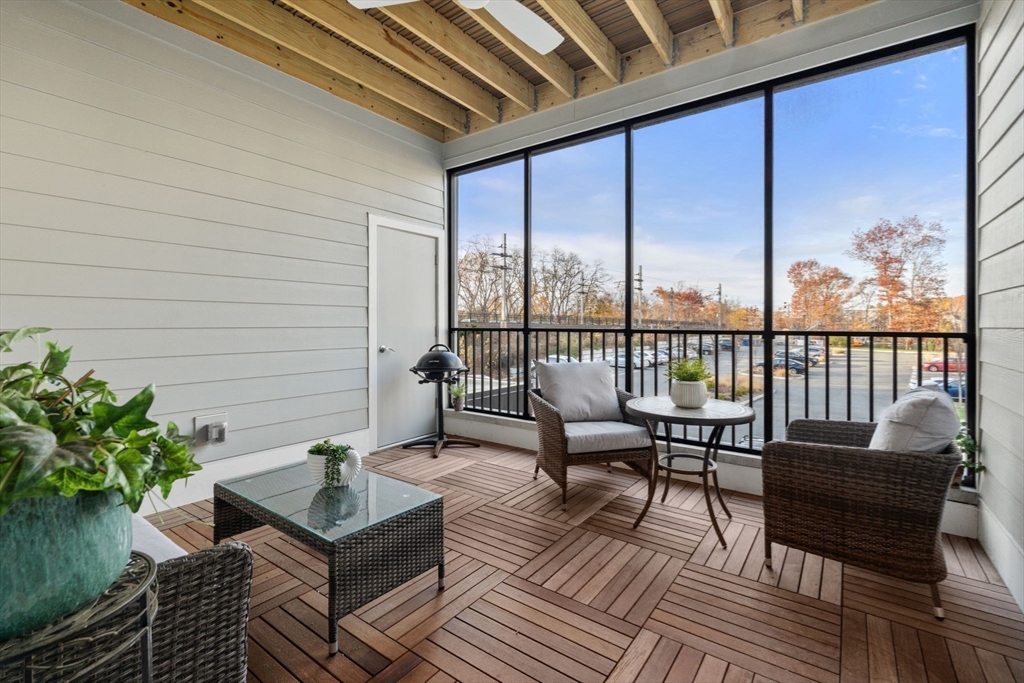 Canton, Massachusetts, 02021, United States, 2 Bedrooms Bedrooms, ,2 BathroomsBathrooms,Residential,For Sale,1992805