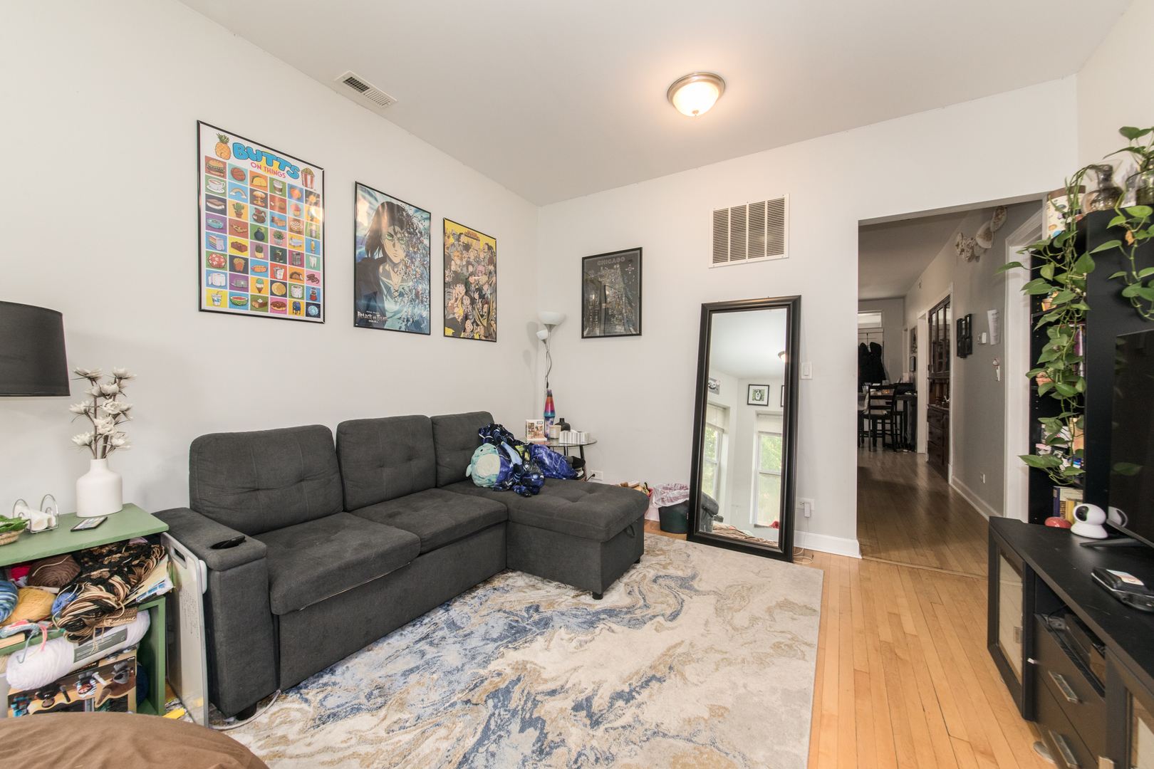 Chicago, Illinois, 60618, United States, 4 Bedrooms Bedrooms, ,2 BathroomsBathrooms,Residential,For Sale,1917452