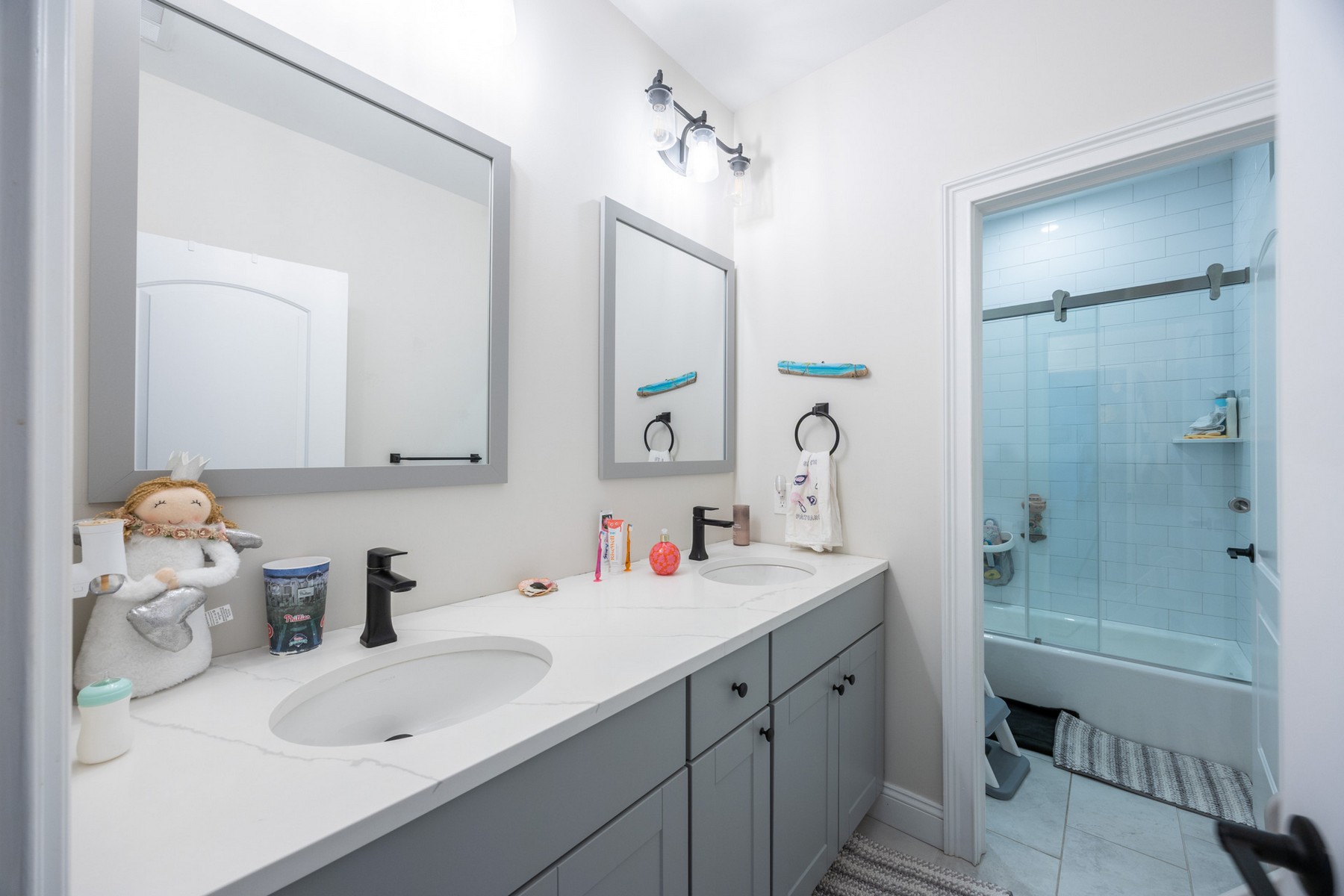  28 Queen Anne Court - 物件實景