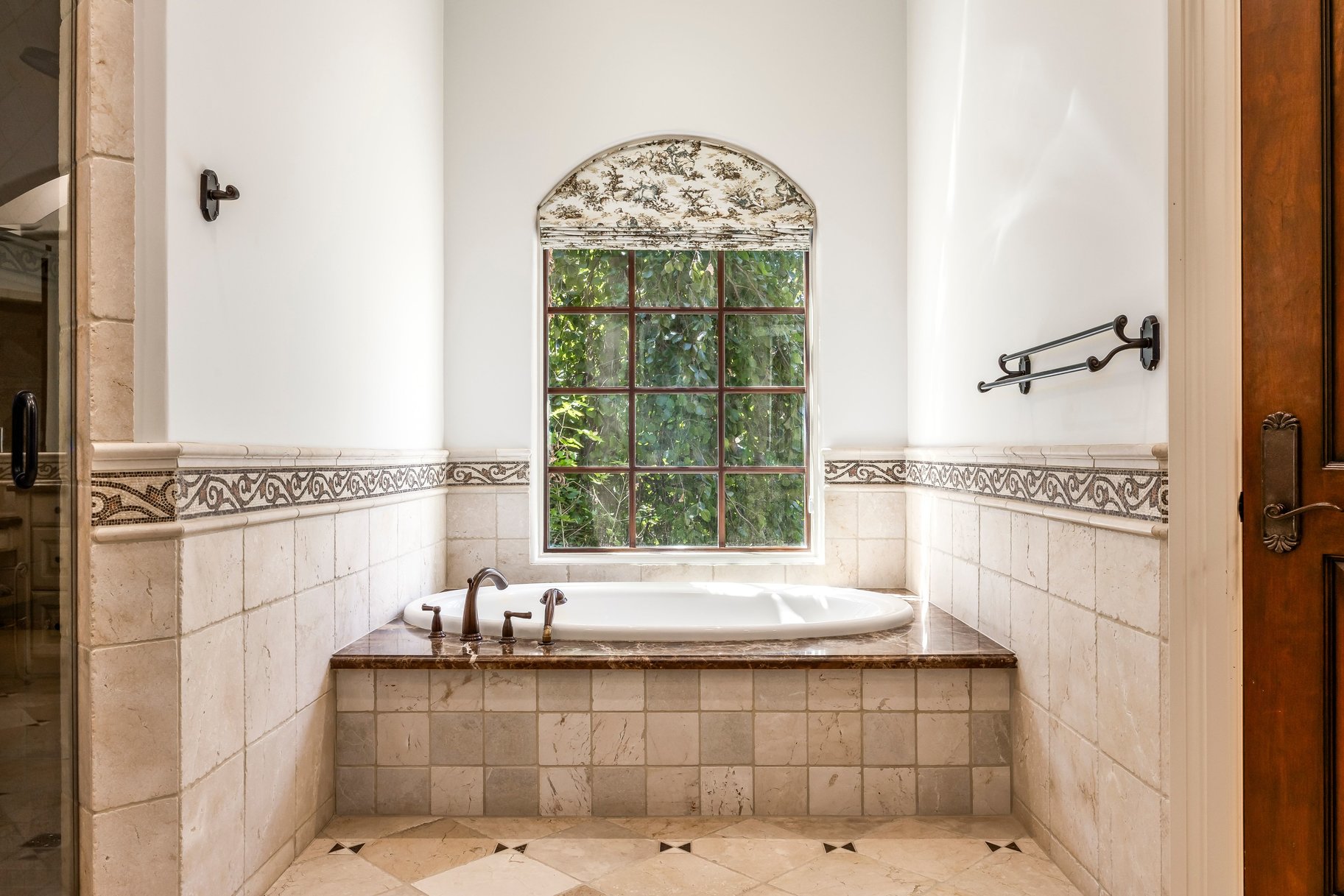  Exclusive Gated Home in Prime Holladay, UT Location - 物件實景