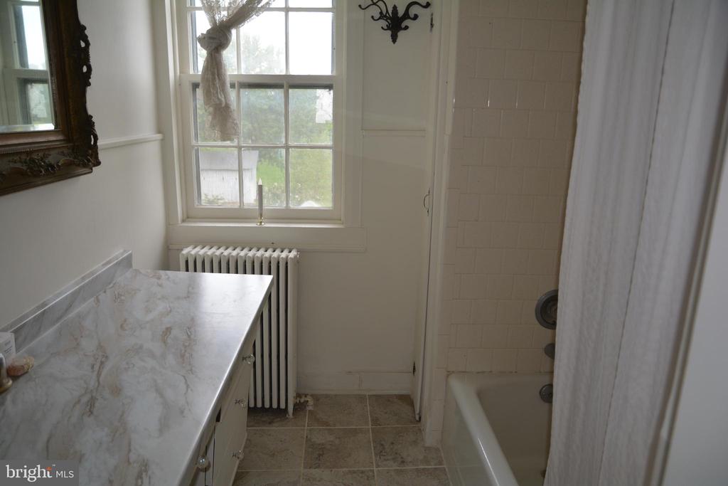 Westminster, Maryland, 21157, United States, 4 Bedrooms Bedrooms, ,3 BathroomsBathrooms,Residential,For Sale,1943426