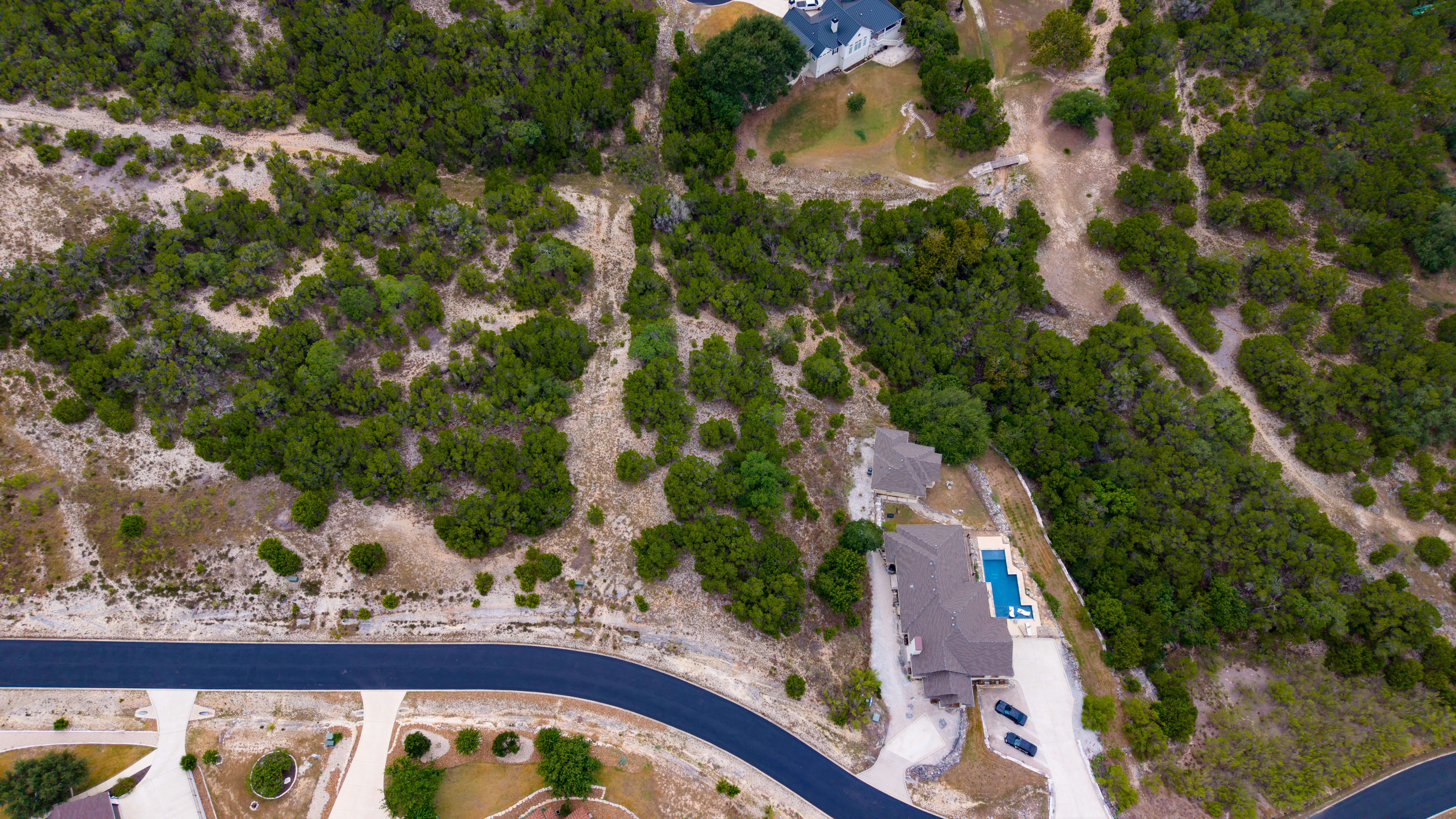 Expansive Lake and Hill Country Views - 物件實景