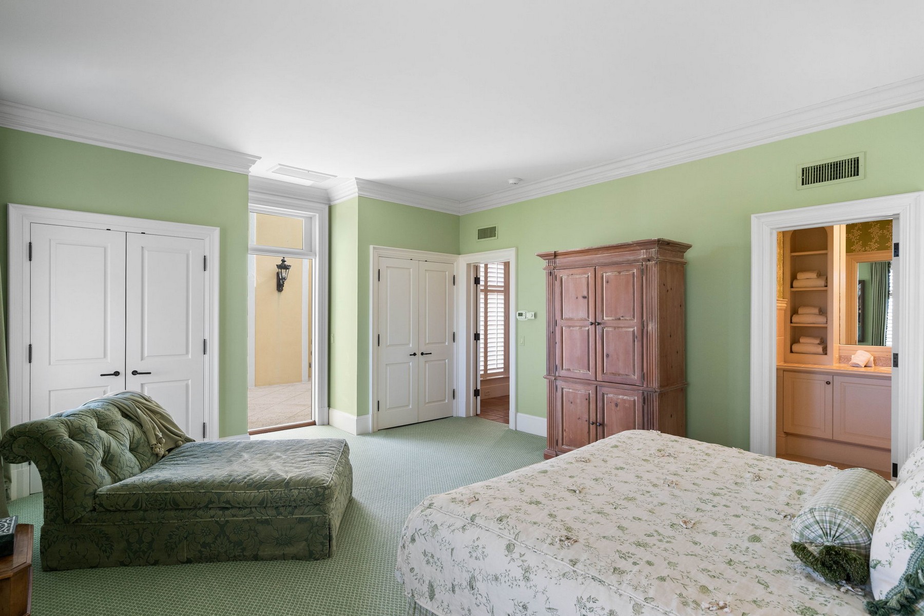  318 West 46th Street - 物件實景