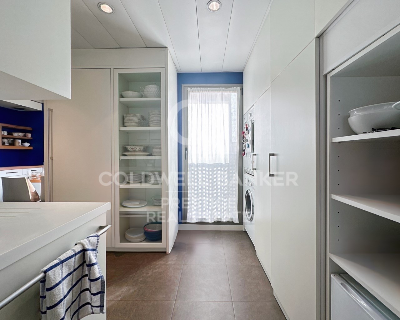 Barcelona, Catalonia, ES, 4 Bedrooms Bedrooms, ,3 BathroomsBathrooms,Residential,For Sale,1526005