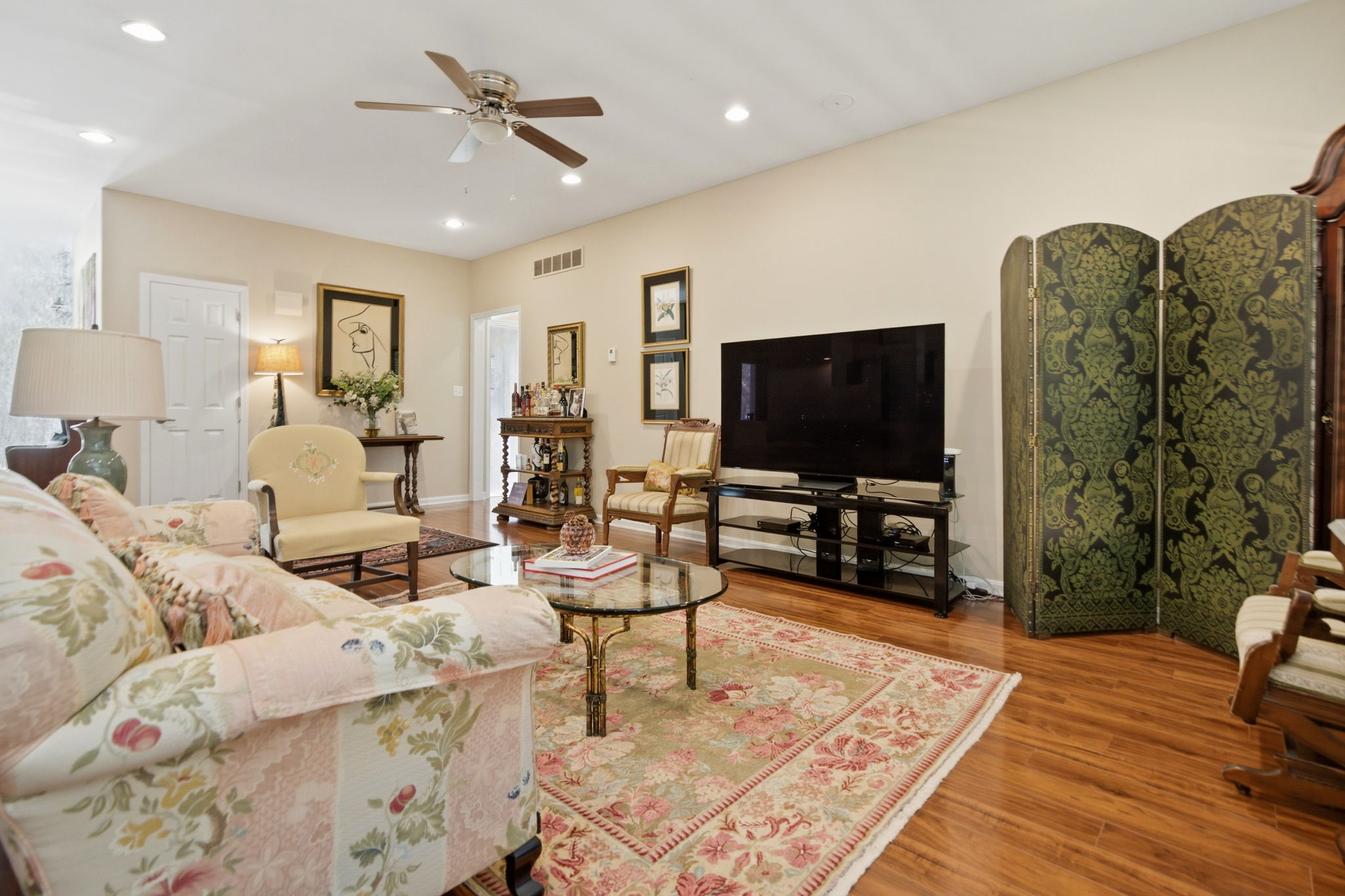  5403 Indian Woods Drive, Louisville, KY 40207 - 物件實景